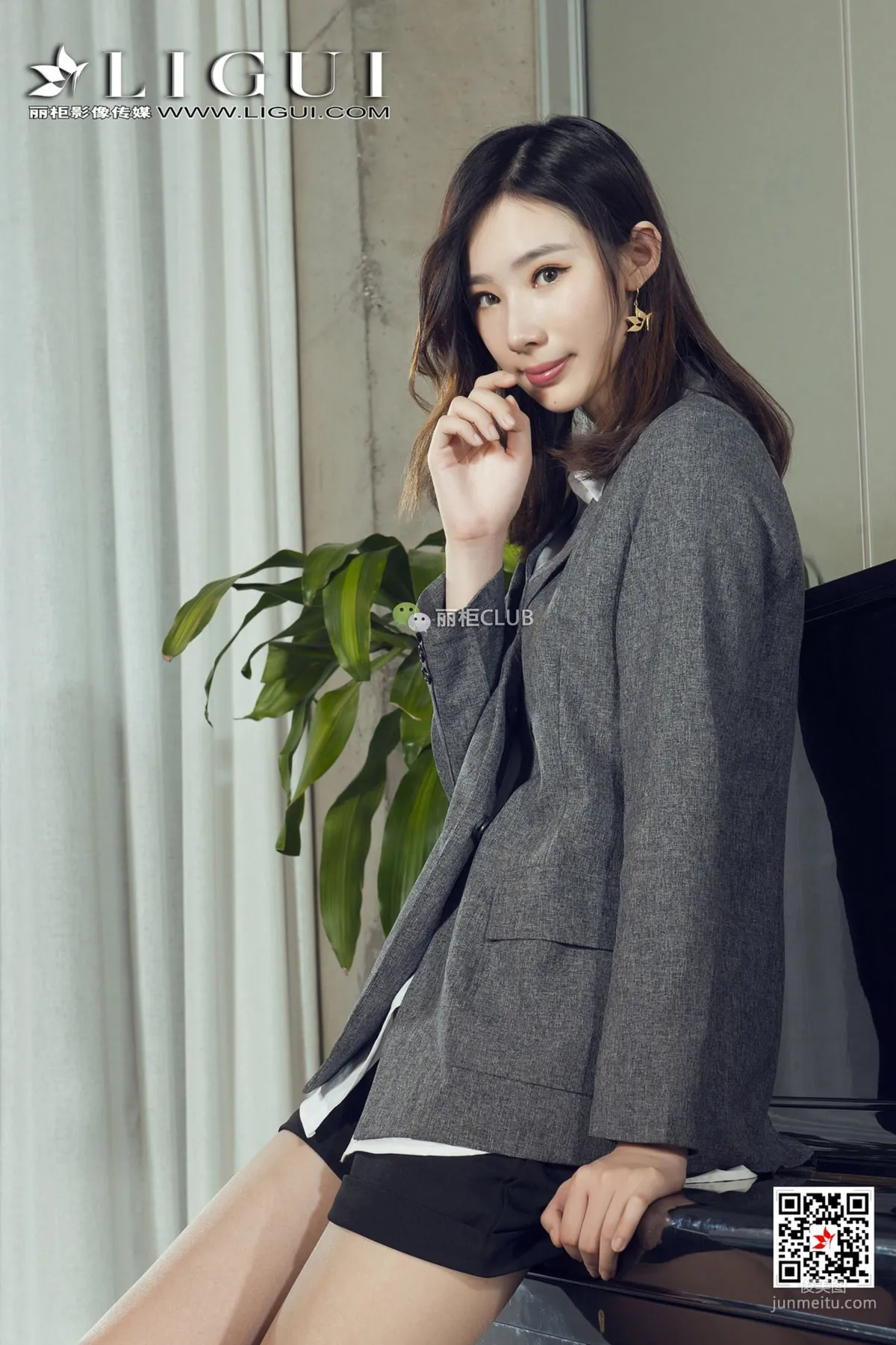 Liu Tang: Ligui Model photo 13