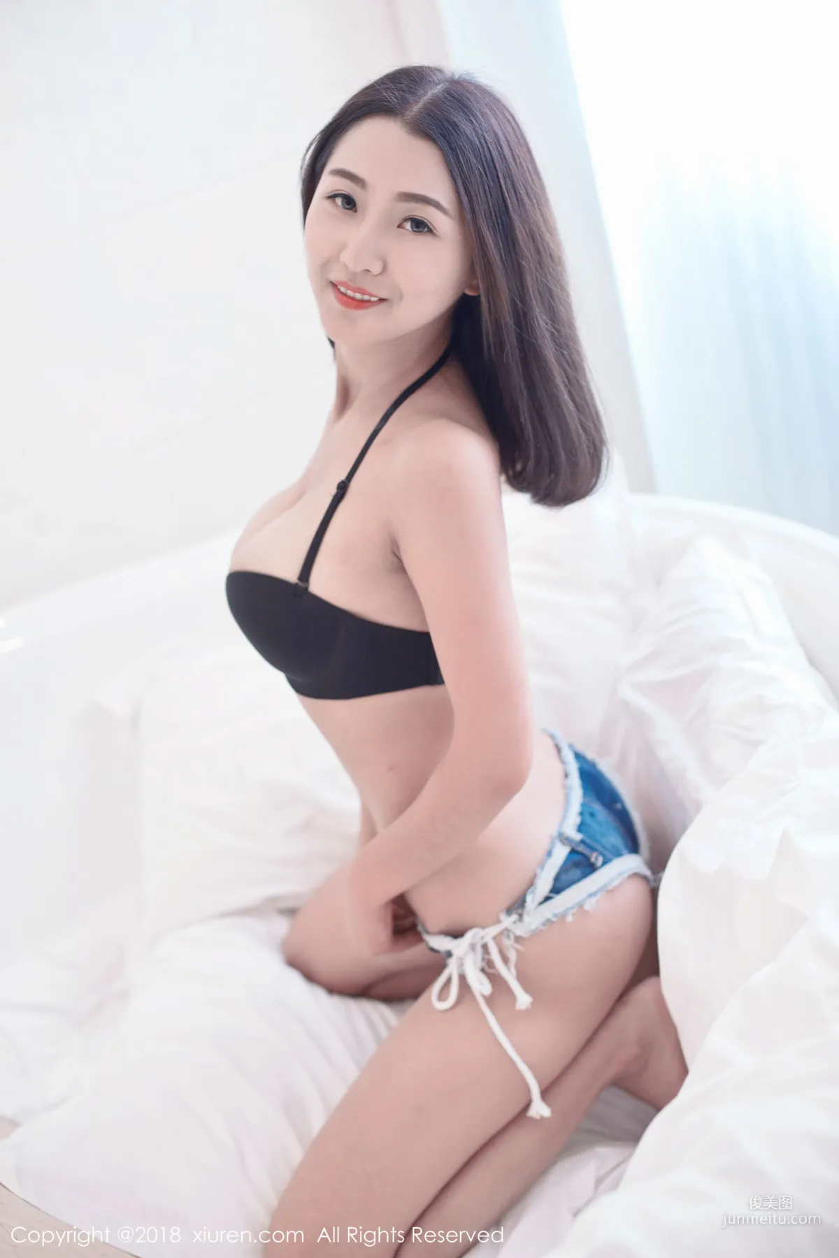 Qiyue Julie《A Top-Quality Soft Sister with Big Bust and Slim Waist》 [XiuRen] No.964 Photo Set photo 45