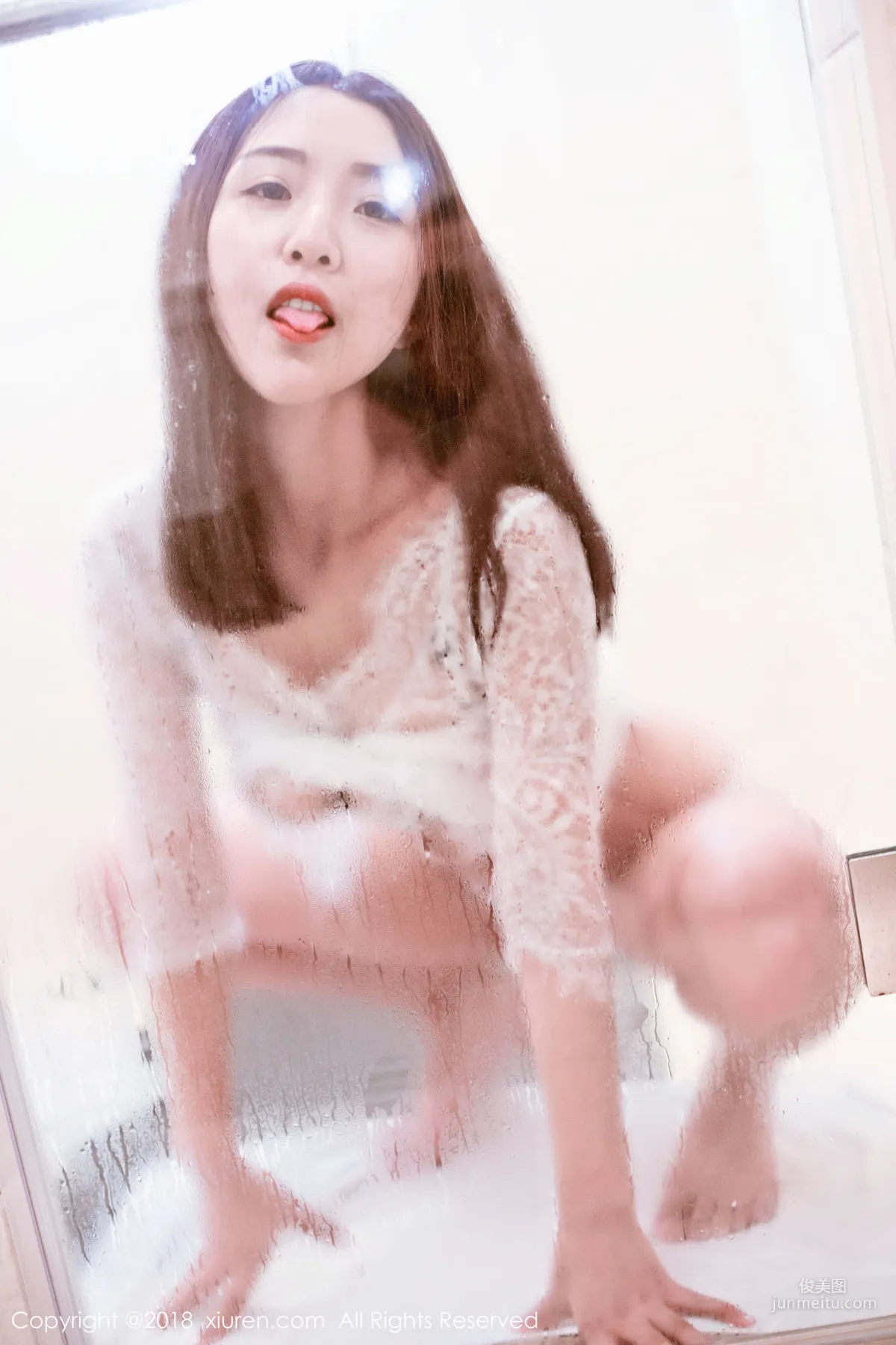 Qiyue Julie《A Top-Quality Soft Sister with Big Bust and Slim Waist》 [XiuRen] No.964 Photo Set photo 21