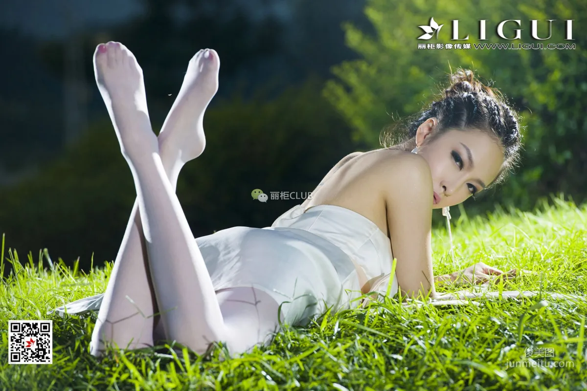 Model 雪儿《夜空白丝》 [丽柜Ligui] 写真集32