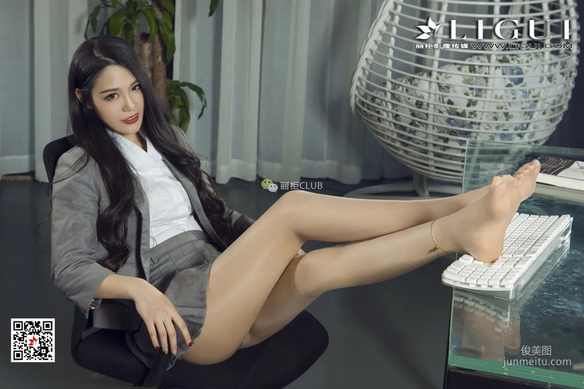 Tong Tong: Ligui Model photo 9