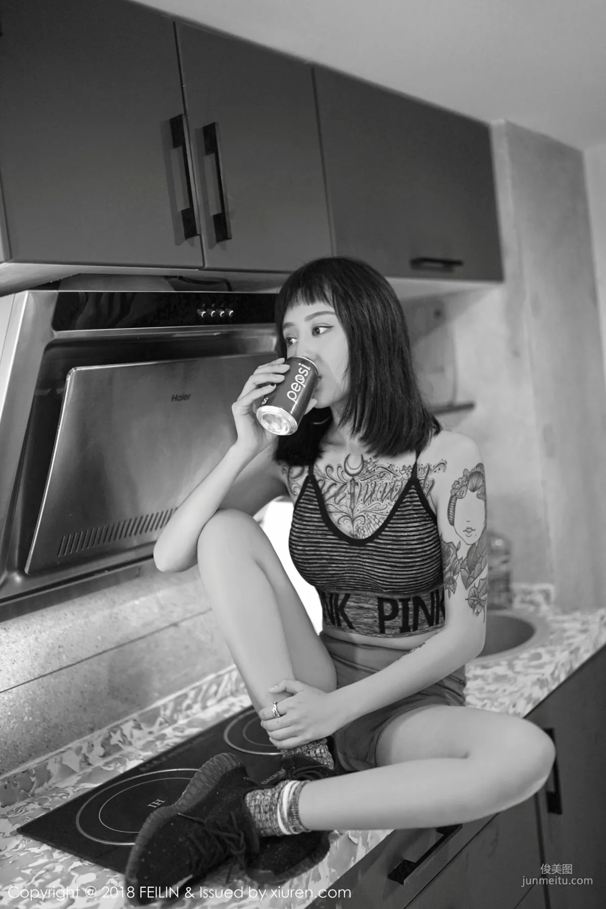 Zhao Yixuan, Cigarettes, Tattoos, Black and White Style Photos [FeiLin] VOL.129 Photo Set photo 29