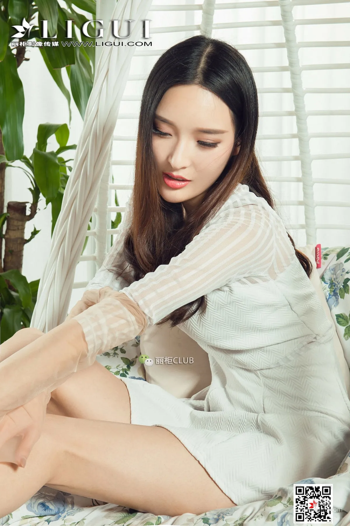 Mode 足模雪糕《吊篮椅丝足》 [丽柜Ligui] 写真集60