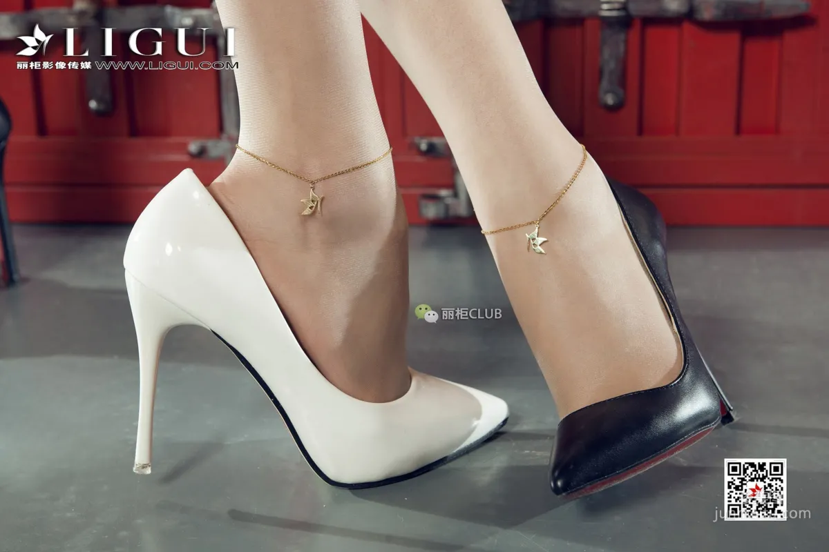 Foot Model Tao Zi & Vicky 《New Year Silk Stockings》 [Ligui] Photo Set photo 18