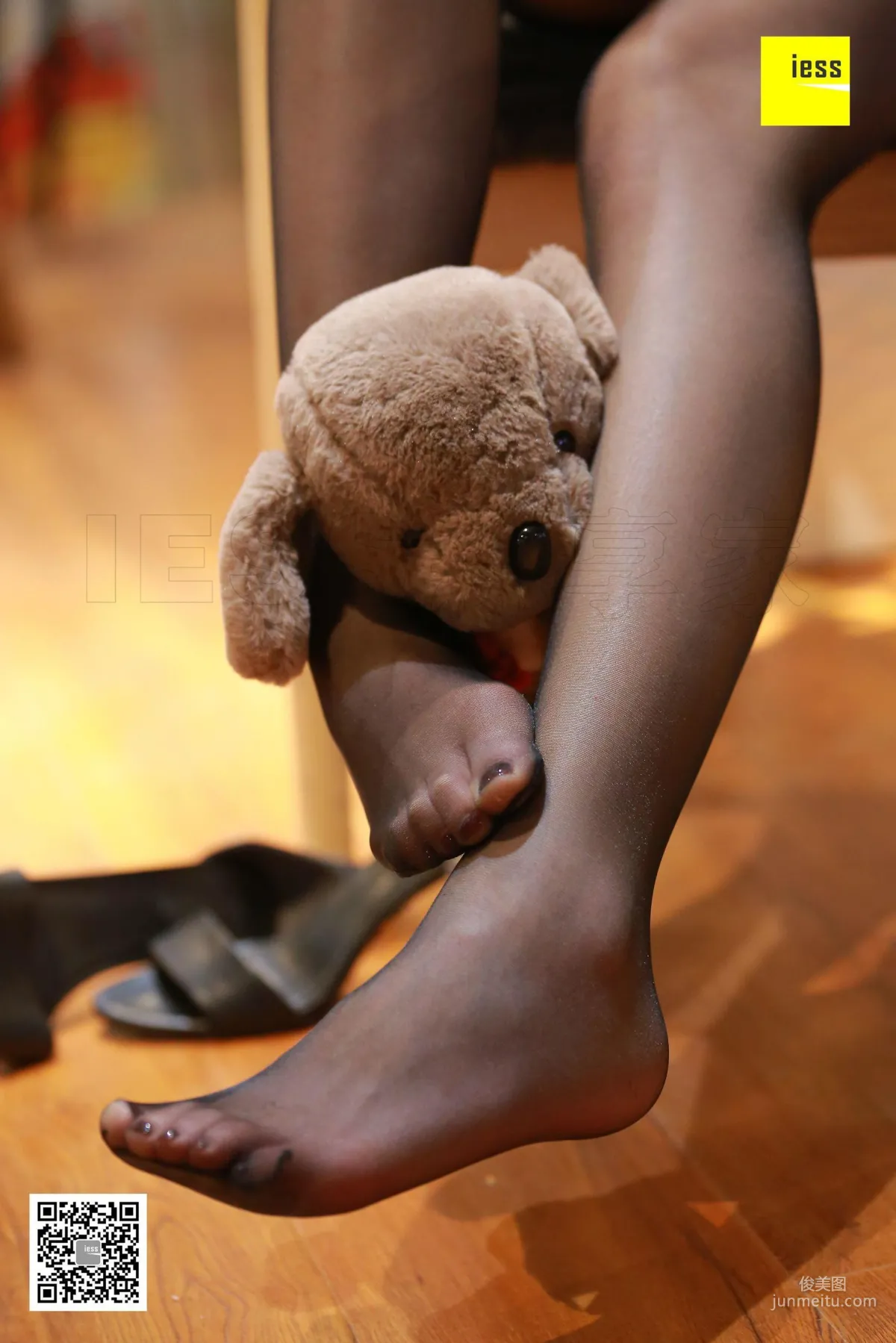 Qi Qi Little Dog Says, Let Go of Me [IESS] Silk Enjoyer 213 Photo Set photo 59