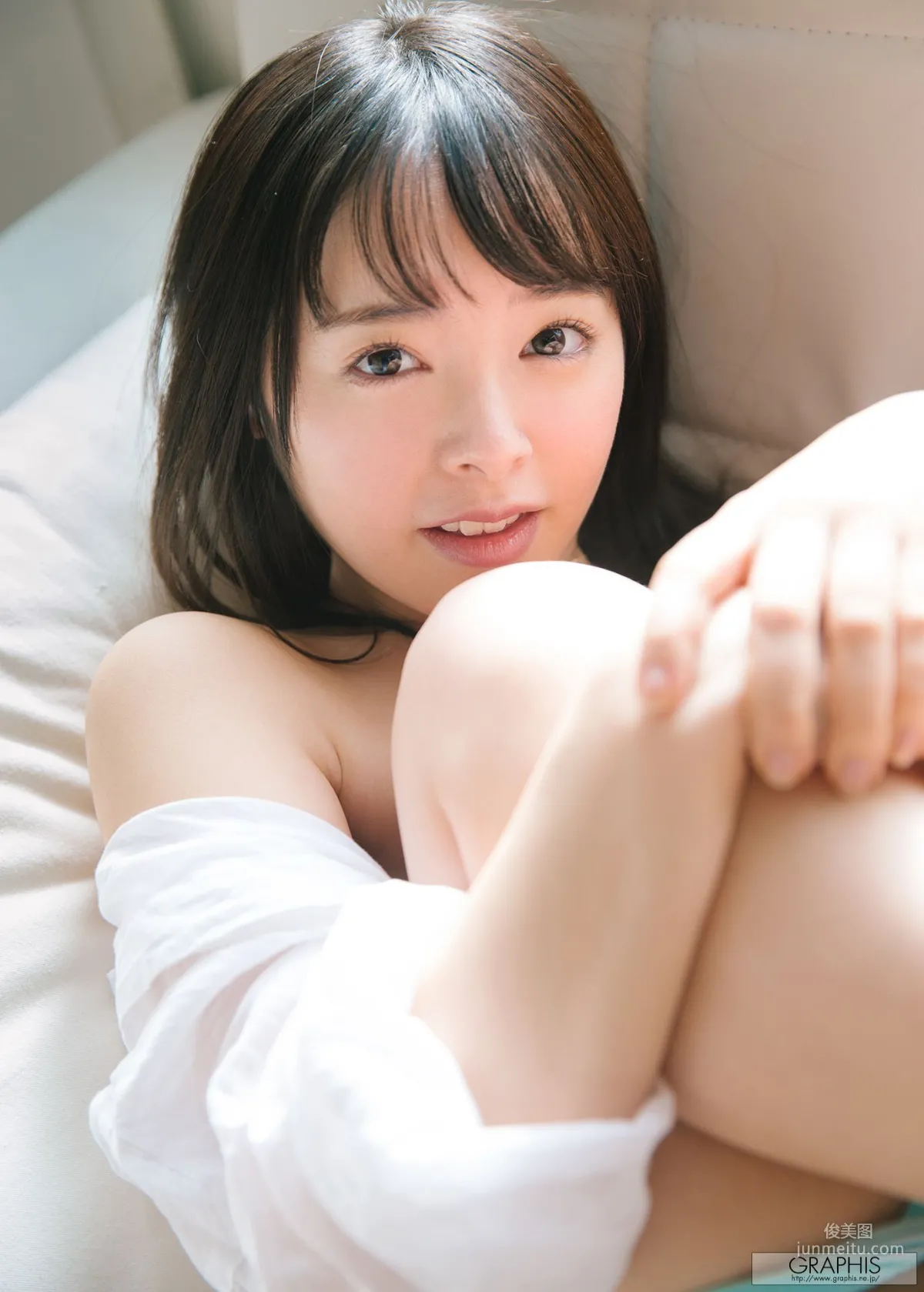 Yuna Ogura [Graphis] Gravure First Undressing Girl Photo Set photo 10