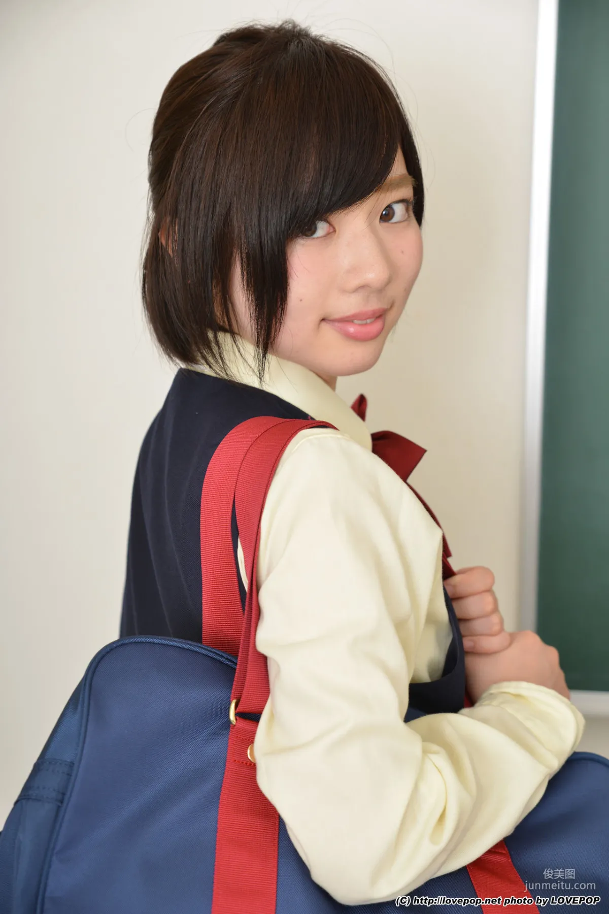 [LovePop] 笹山りん《校服诱惑》 写真集44