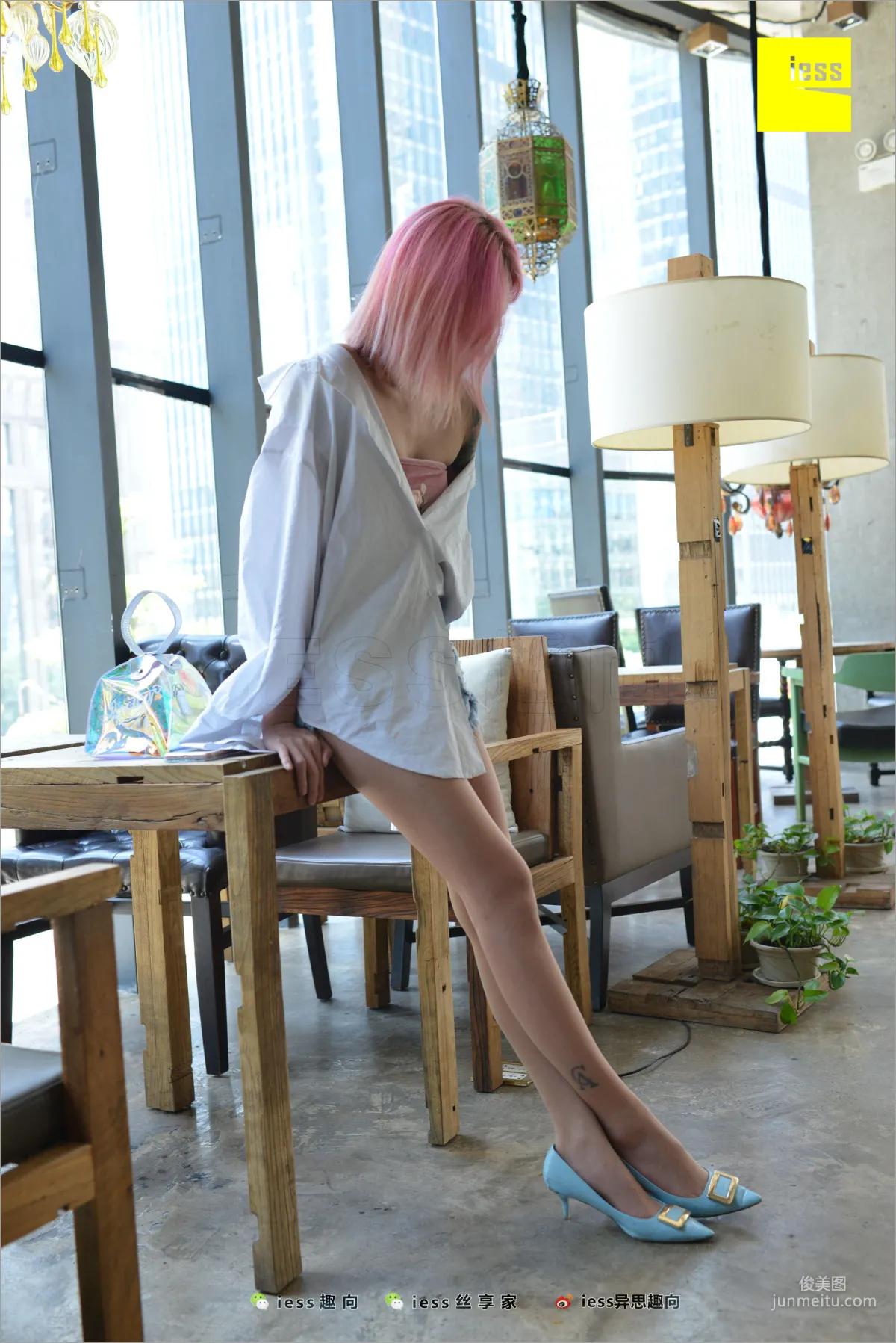 Xiao Xiao "Black Stockings Goddess's Red Blue Yellow" [IESS] Silk Stockings Bento 228 Photo Set photo 47