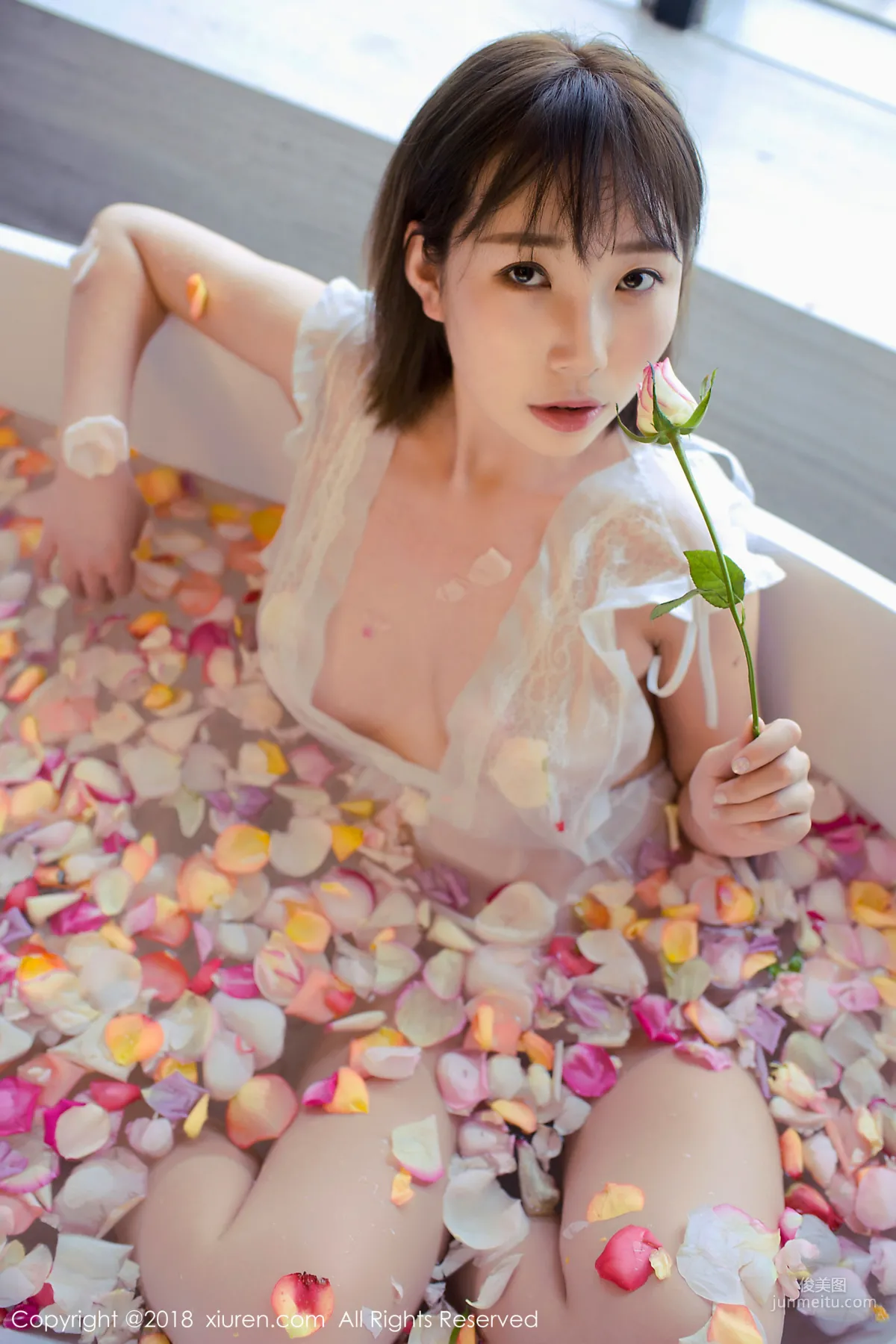 枝恩《短發百變大美女》 [秀人網XIUREN] No.981 寫真集 17