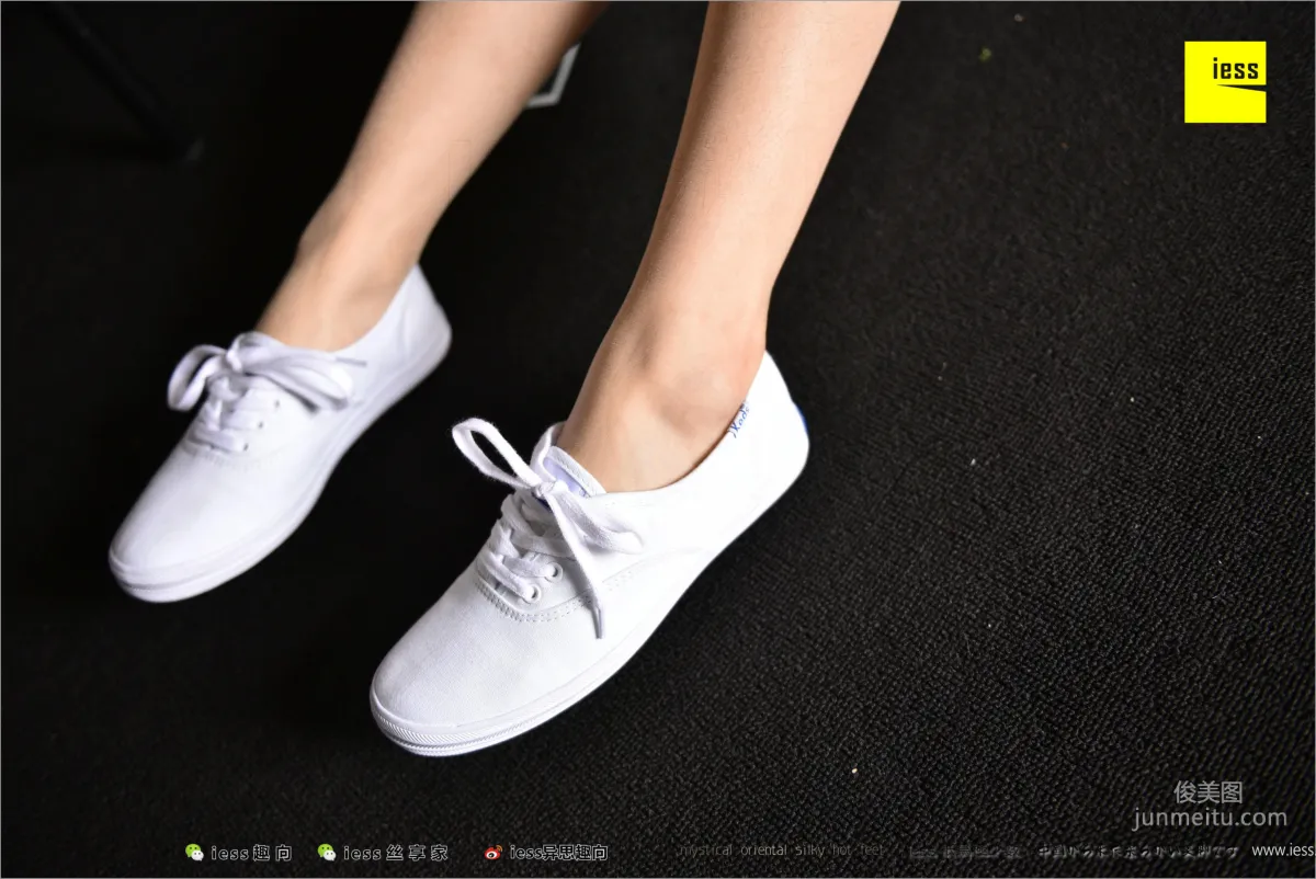 幸子《JK水手服》 [異思趣向IESS] 絲足便當223 寫真集 42