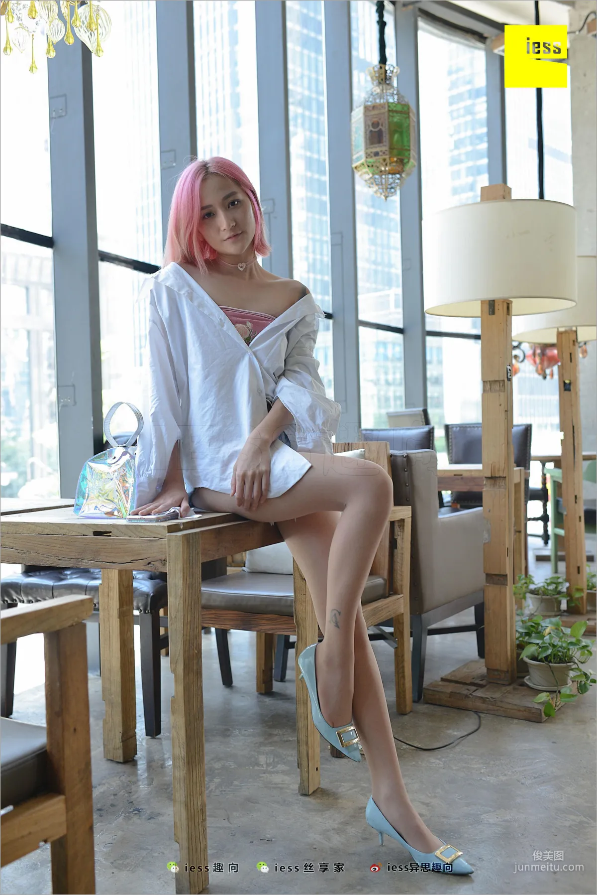 Xiao Xiao "Black Stockings Goddess's Red Blue Yellow" [IESS] Silk Stockings Bento 228 Photo Set photo 45