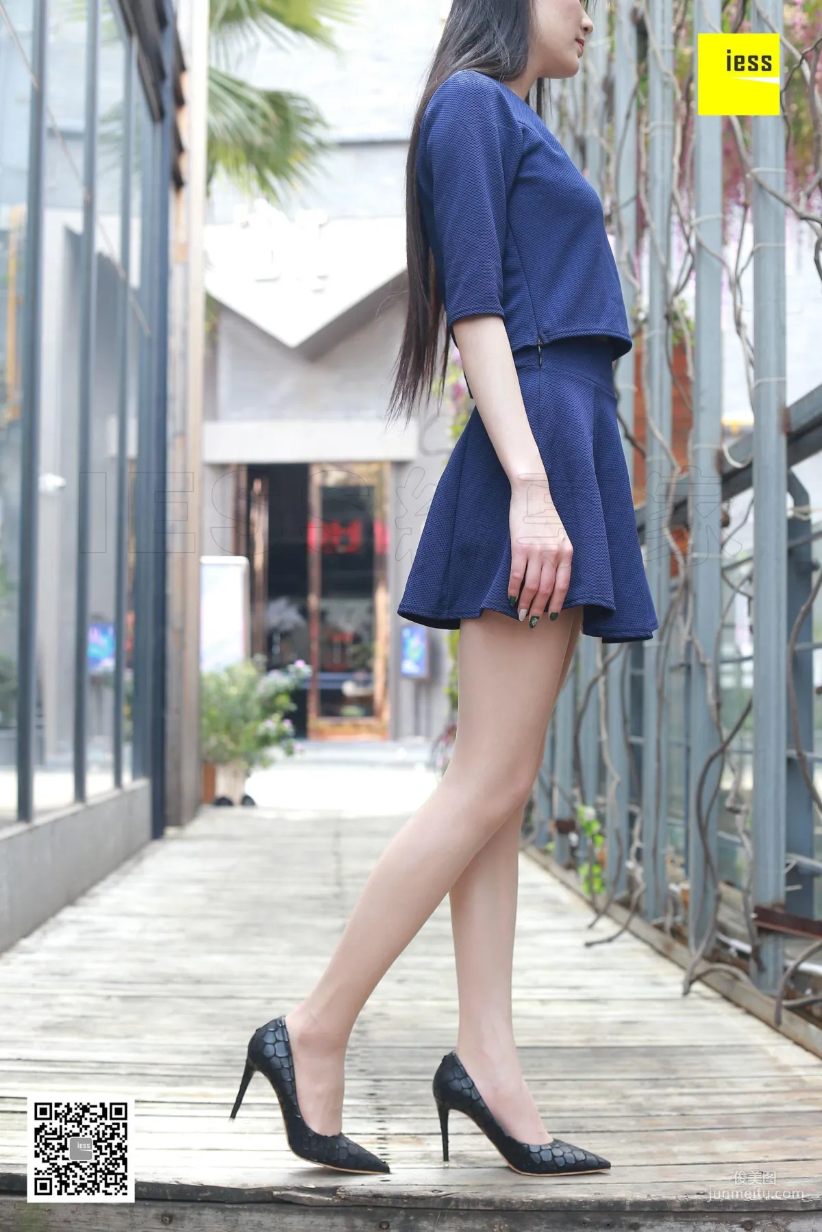 Shuang Shuang, Mature Woman Double Play with Flowers and Branches [IESS] Silk Enjoyer 214 Photo Set photo 61