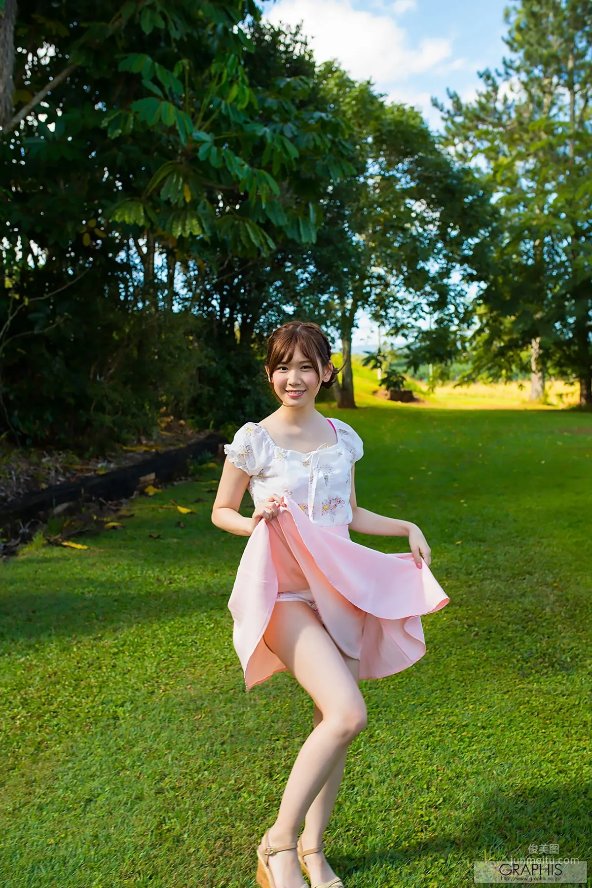 Tsumugi Akari: Graphis SPRING SPECIAL 2018 photo 14
