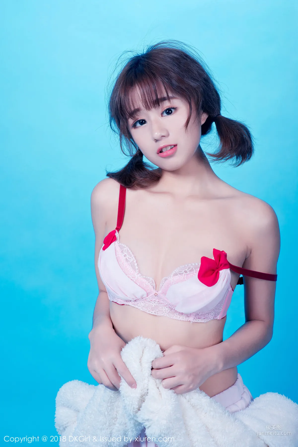 倉井優香《美乳童顔少女》 [禦女郎DKGirl] Vol.066 寫真集 8
