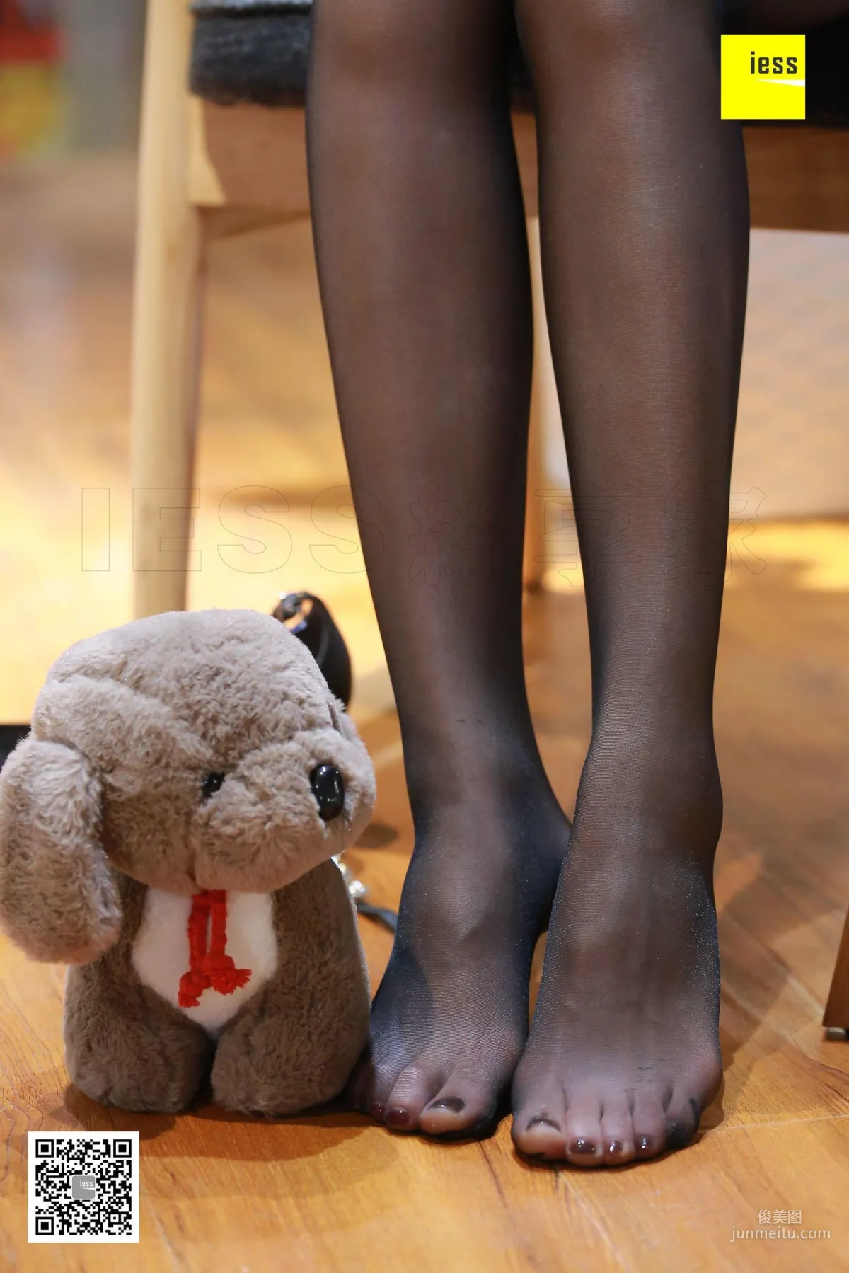 Qi Qi Little Dog Says, Let Go of Me [IESS] Silk Enjoyer 213 Photo Set photo 64