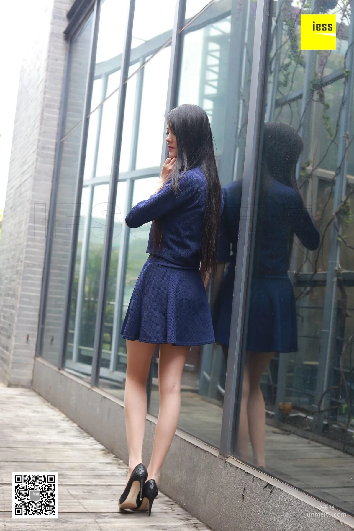 Shuang Shuang, Mature Woman Double Play with Flowers and Branches [IESS] Silk Enjoyer 214 Photo Set photo 45