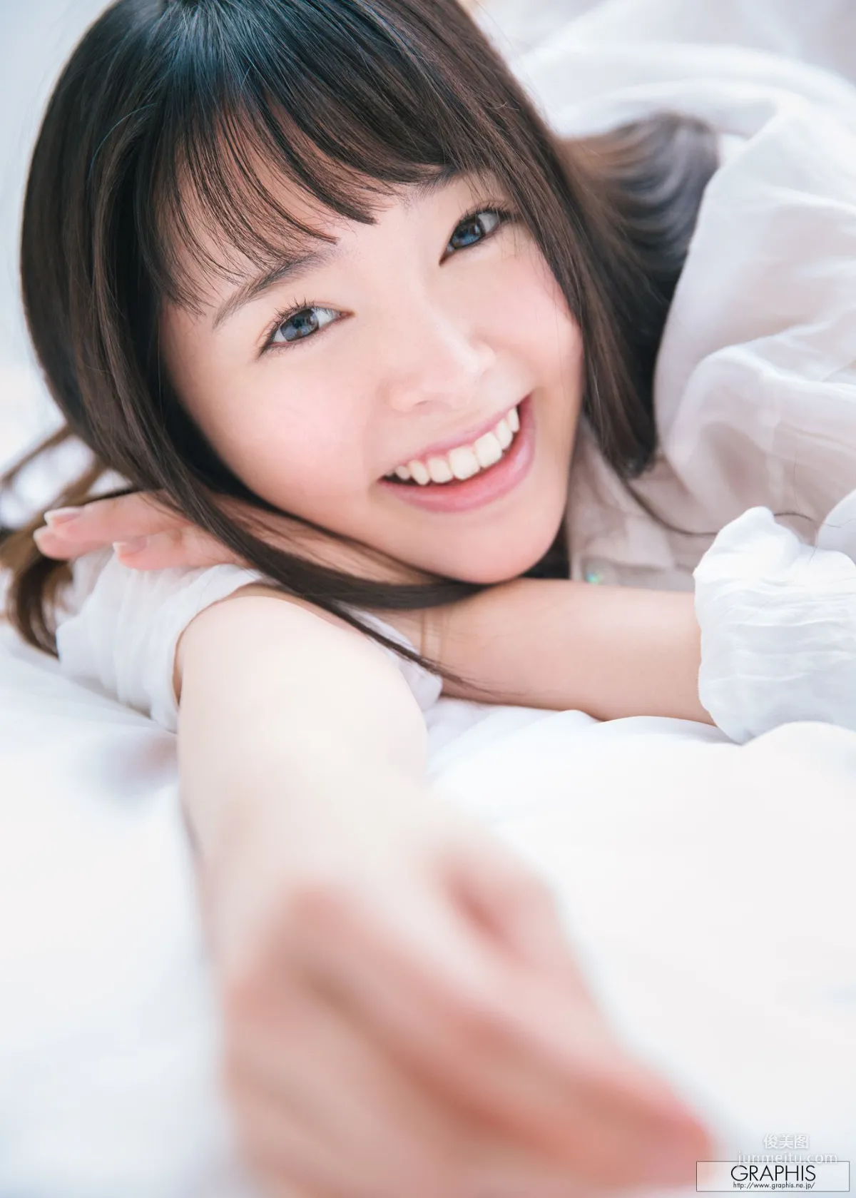 Yuna Ogura [Graphis] Gravure First Undressing Girl Photo Set photo 23