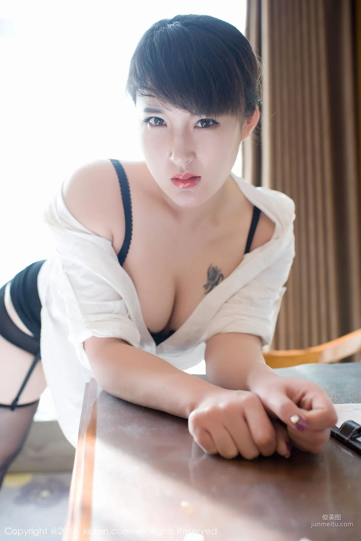 Sisi sisi "White Shirt Office Lady and Pink Pajamas" [XiuRen] No.987 Photo Set photo 12