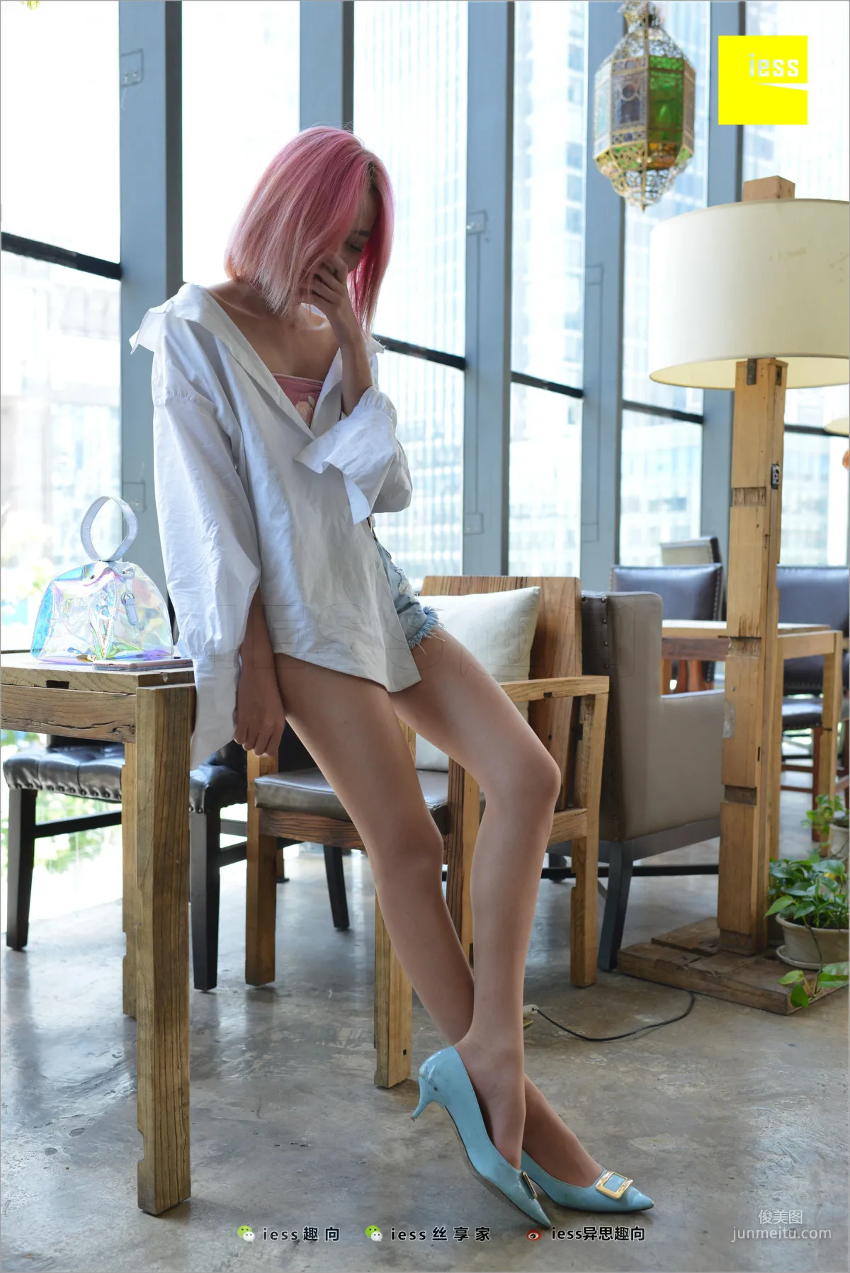 Xiao Xiao "Black Stockings Goddess's Red Blue Yellow" [IESS] Silk Stockings Bento 228 Photo Set photo 52