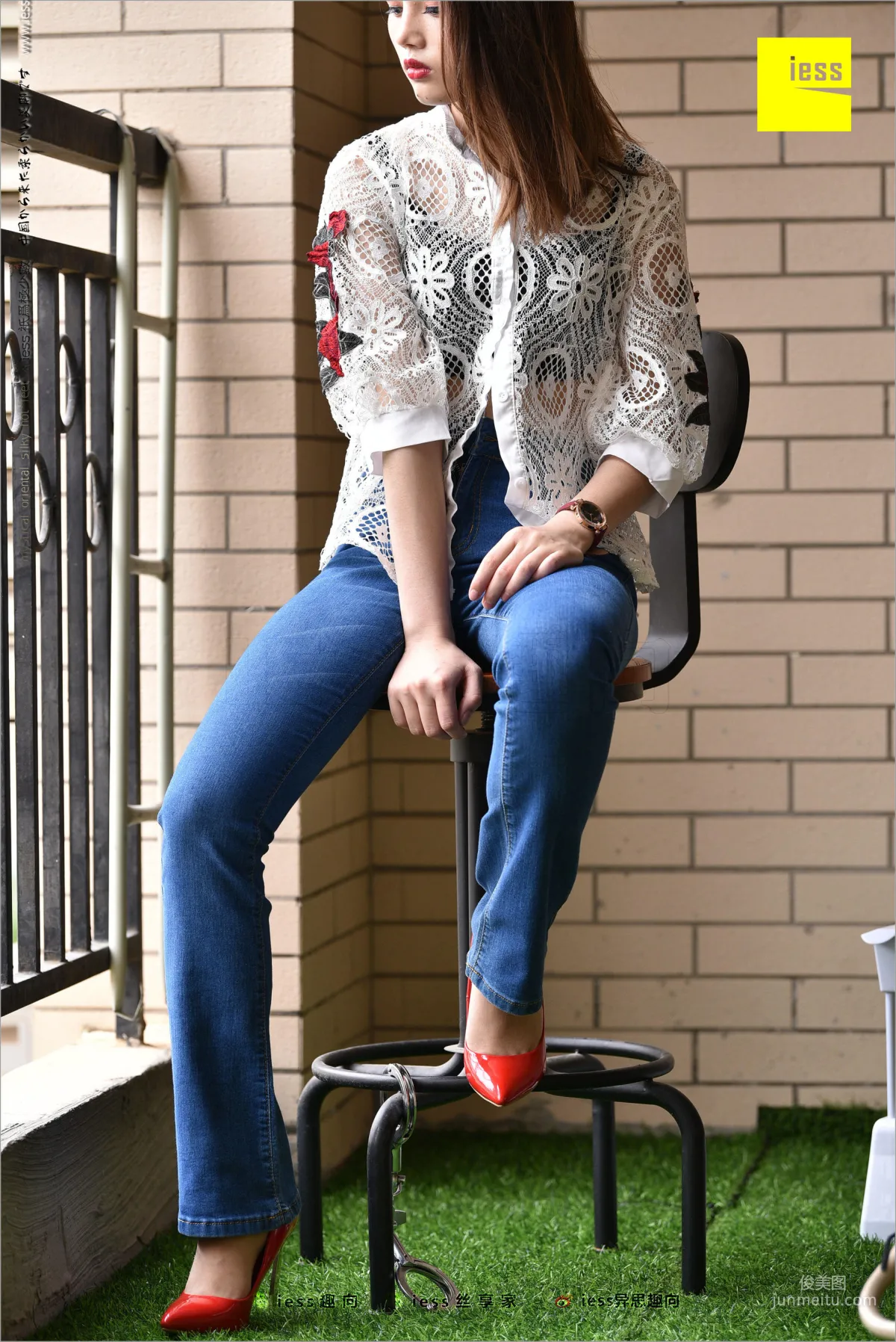 Guang Yan, Jeans, New Model and Red High Heels [IESS] Silk Stockings Bento 224 Photo Set photo 36