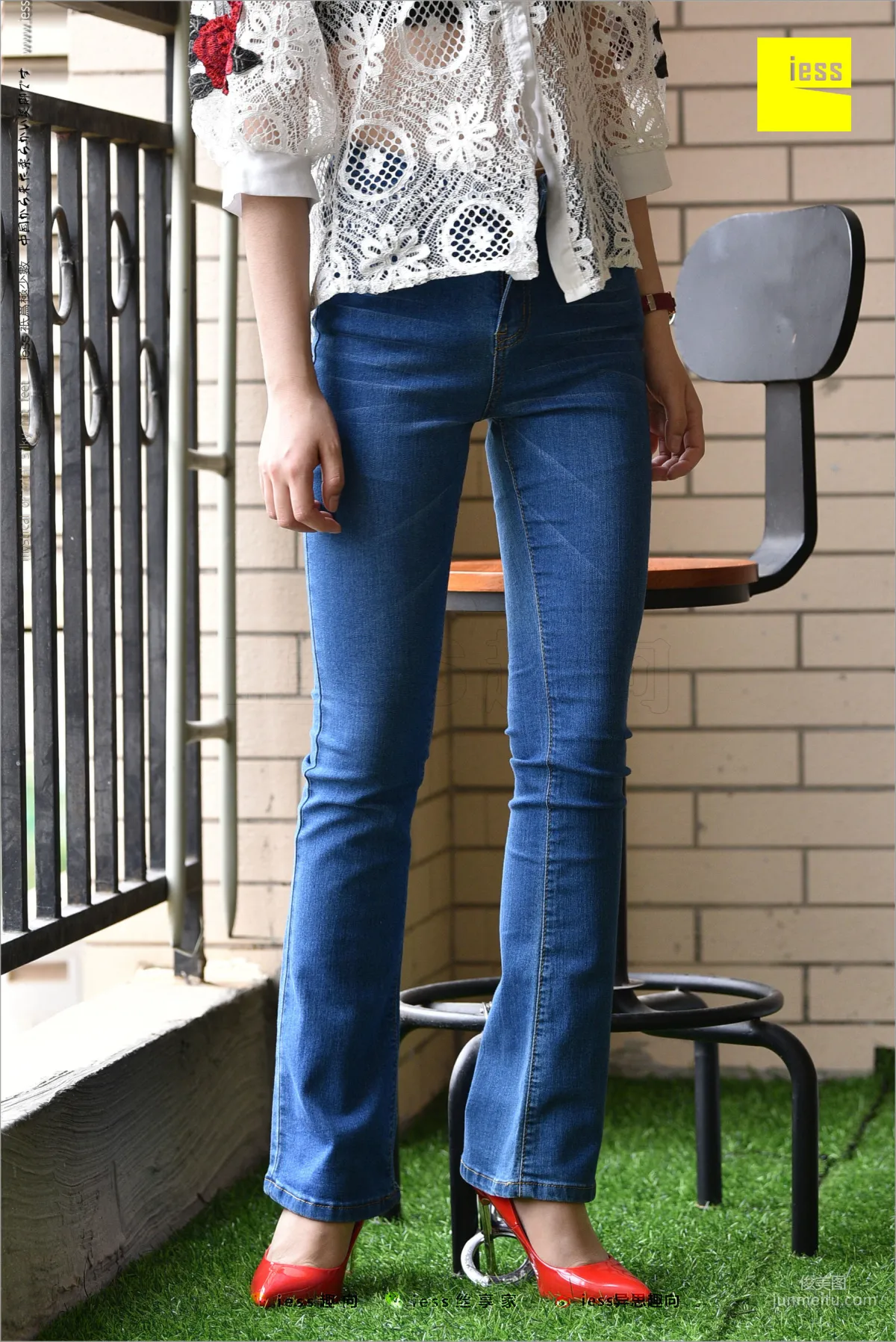 Guang Yan, Jeans, New Model and Red High Heels [IESS] Silk Stockings Bento 224 Photo Set photo 8