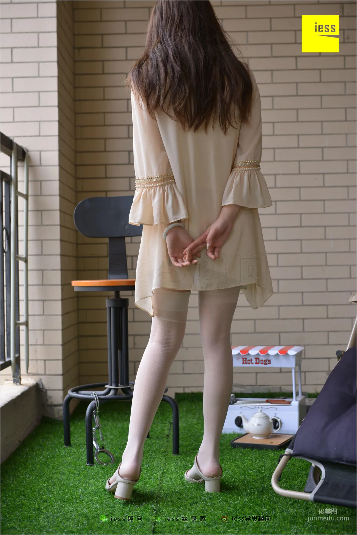 Xiao Jie "Xiao Jie's Classic Retro Pure White Nylon Stockings" [IESS] Silk Stockings Bento 227 Photo Set photo 49
