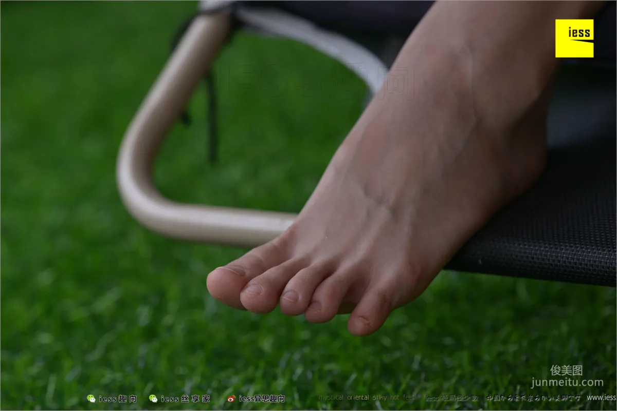 Chun Nuan Classic Flip-Flops [IESS] Silk Stockings Bento 221 Photo Set photo 44
