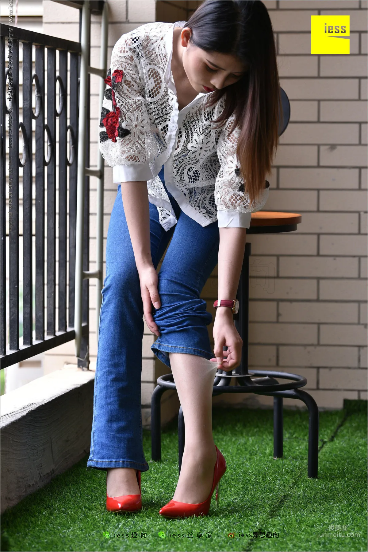 Guang Yan, Jeans, New Model and Red High Heels [IESS] Silk Stockings Bento 224 Photo Set photo 56