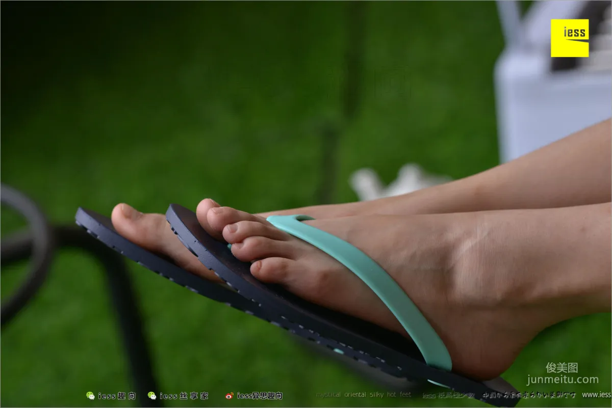 Chun Nuan Classic Flip-Flops [IESS] Silk Stockings Bento 221 Photo Set photo 31