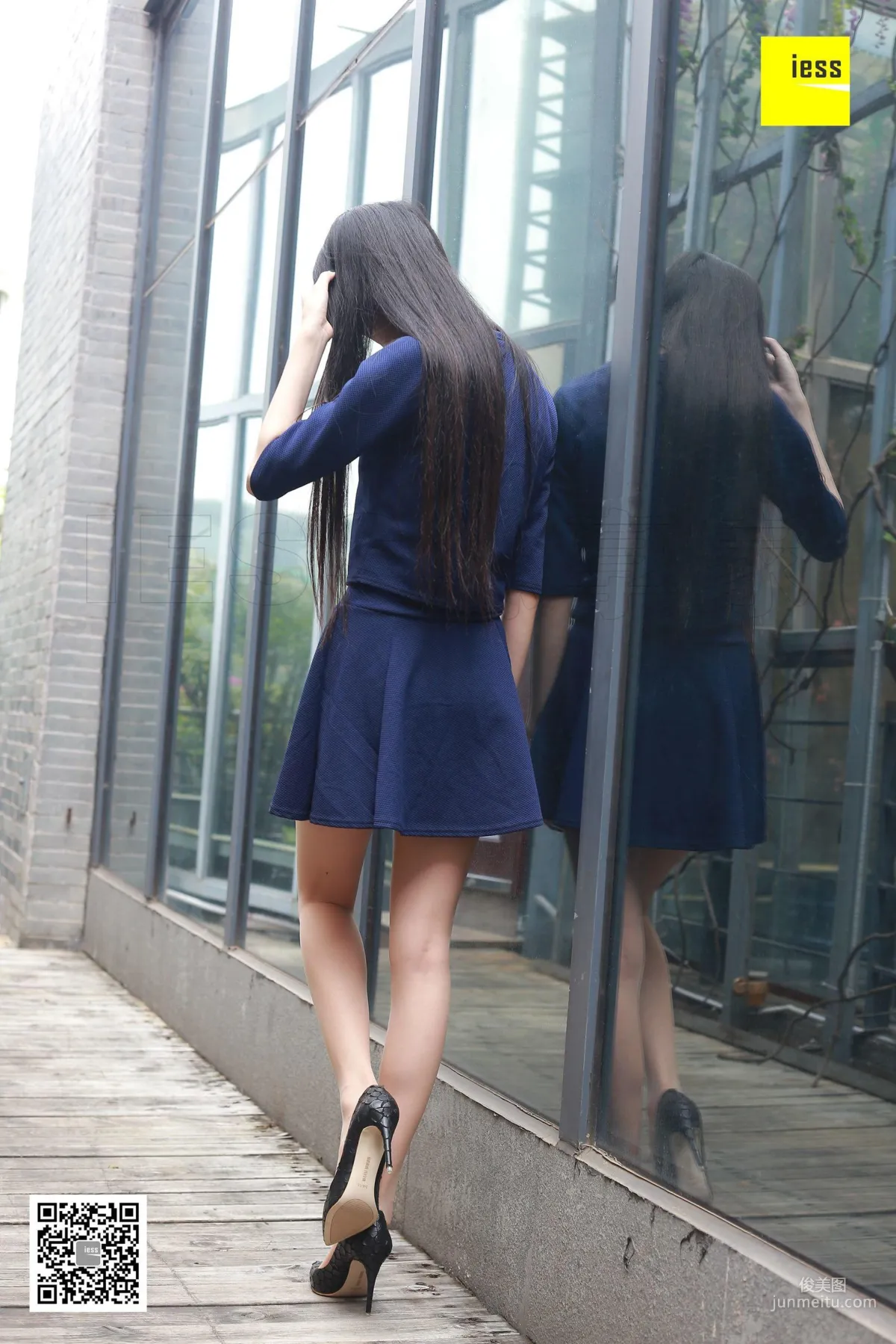 Shuang Shuang, Mature Woman Double Play with Flowers and Branches [IESS] Silk Enjoyer 214 Photo Set photo 56
