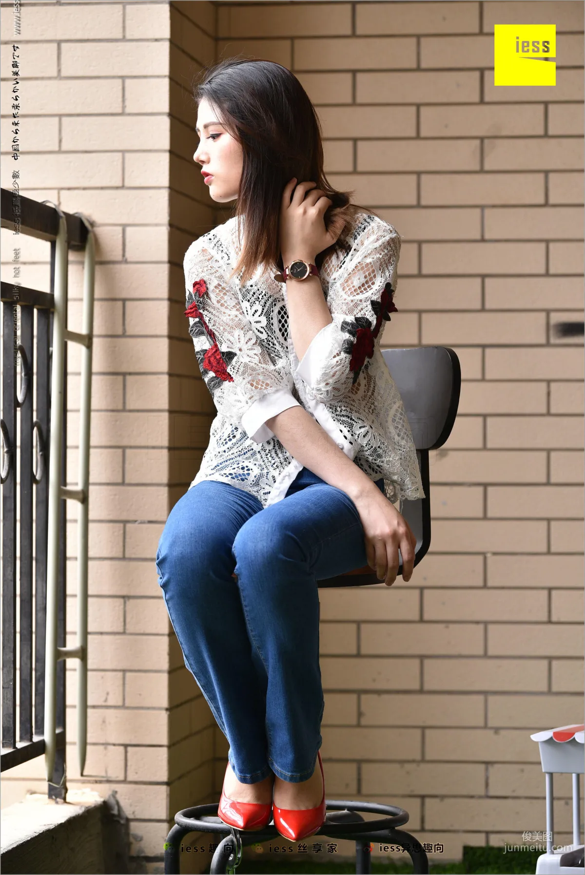Guang Yan, Jeans, New Model and Red High Heels [IESS] Silk Stockings Bento 224 Photo Set photo 37