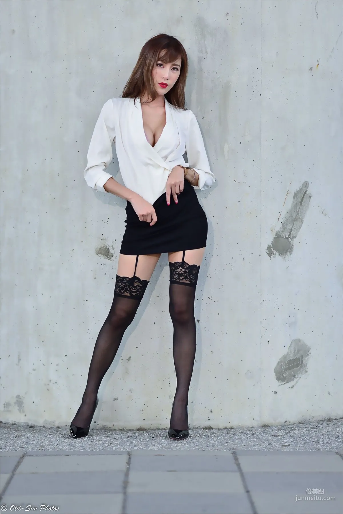 [Taiwan Internet Celebrity Beauty] Abbie Huang Oil Refinery Elementary School OL Outdoor Shoot Photo Set photo 78