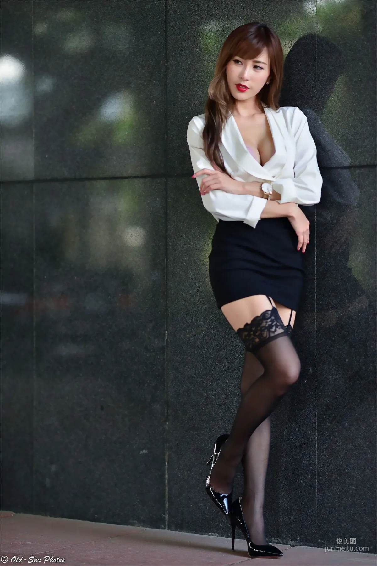 [Taiwan Internet Celebrity Beauty] Abbie Huang Oil Refinery Elementary School OL Outdoor Shoot Photo Set photo 55