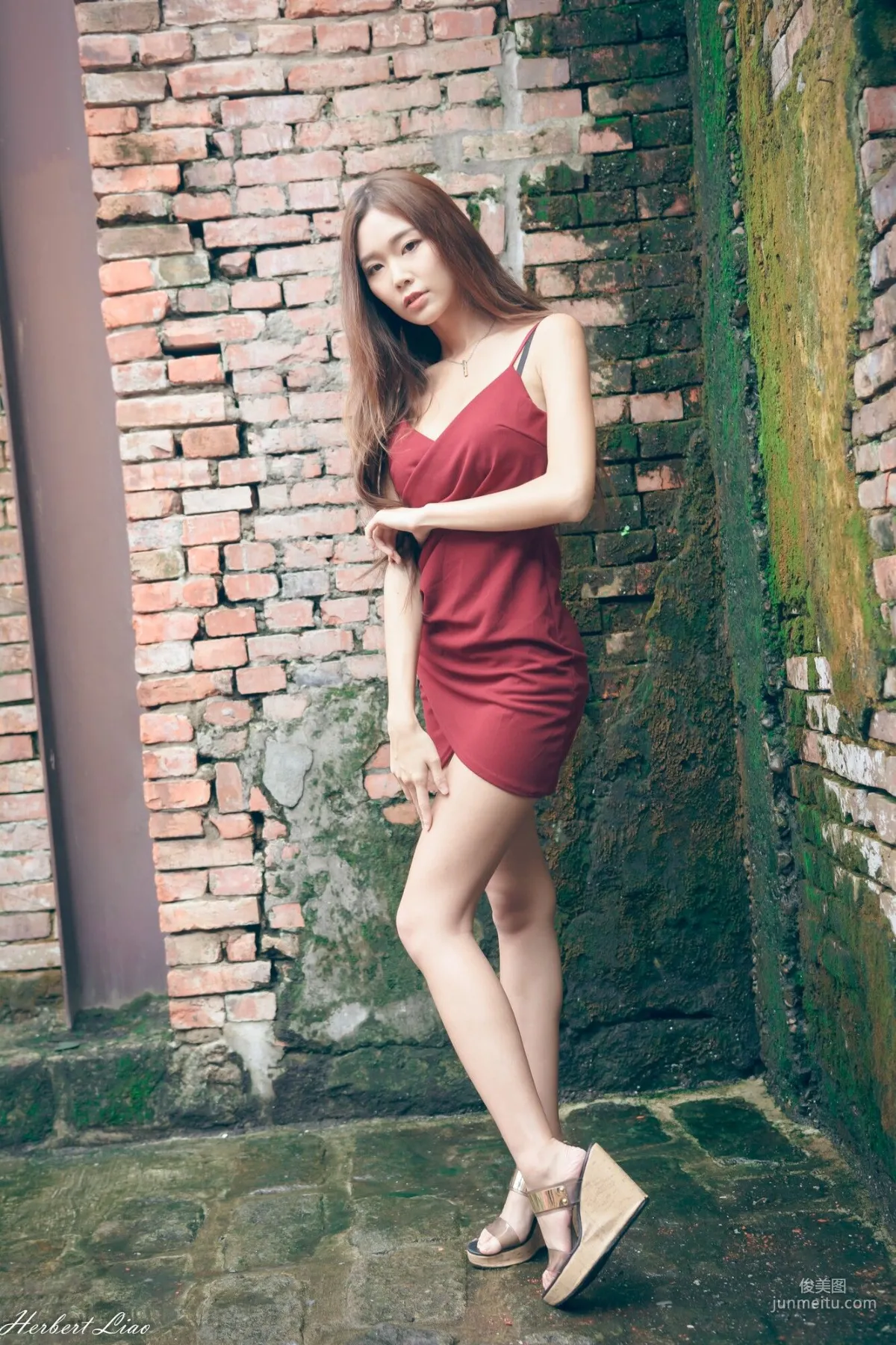 [Taiwan Beauties] Huang Shangyan Bopiliao - Halter Bodycon Red Dress Photo Set photo 48