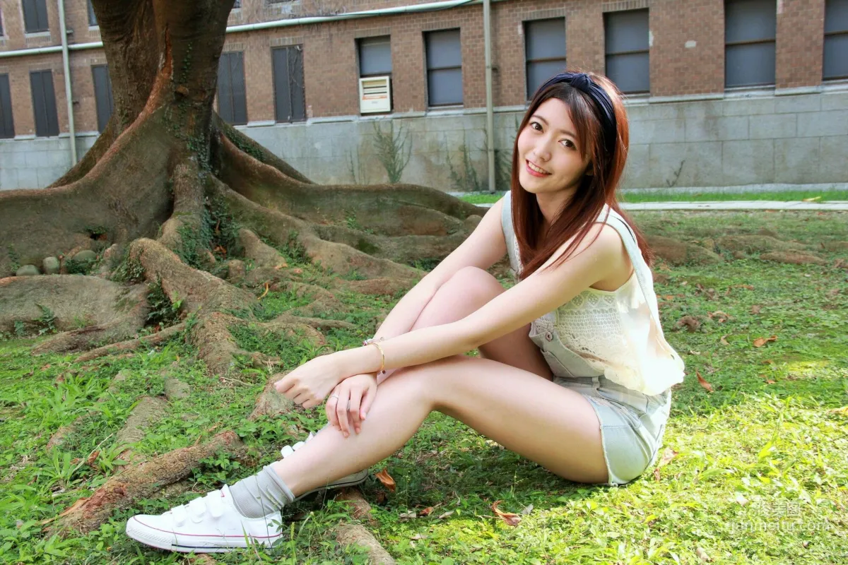[Taiwan Internet Celebrity Beauty] Brindy Xuexue/Huang Pin Xuan 'Taiwan University Outdoor Shoot' Photo Set photo 28