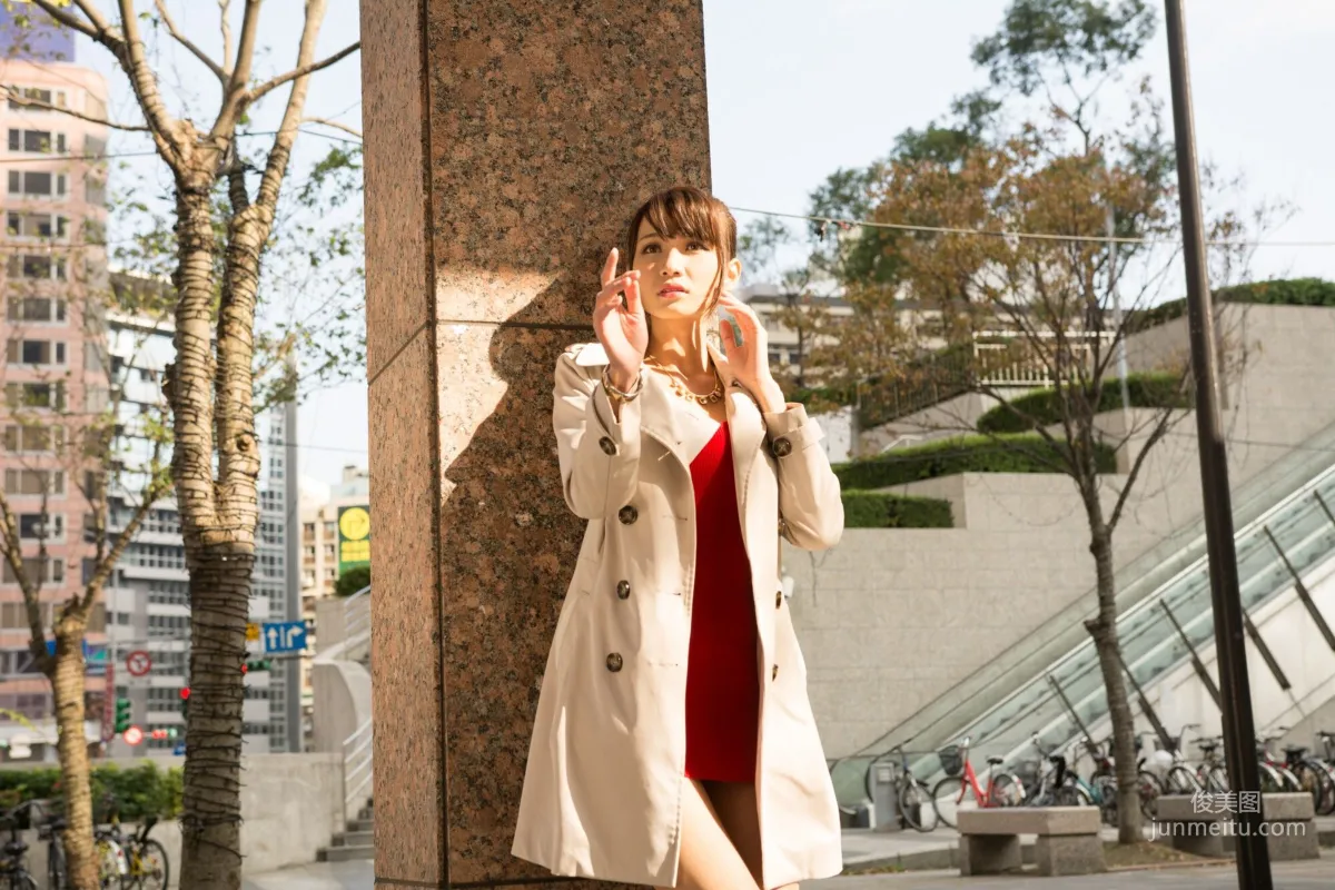 [Taiwan Beauties] Cai Yixin Candice "Around Xinyi District, Fashionable Trench Coat Street Snap" Photo Set photo 21