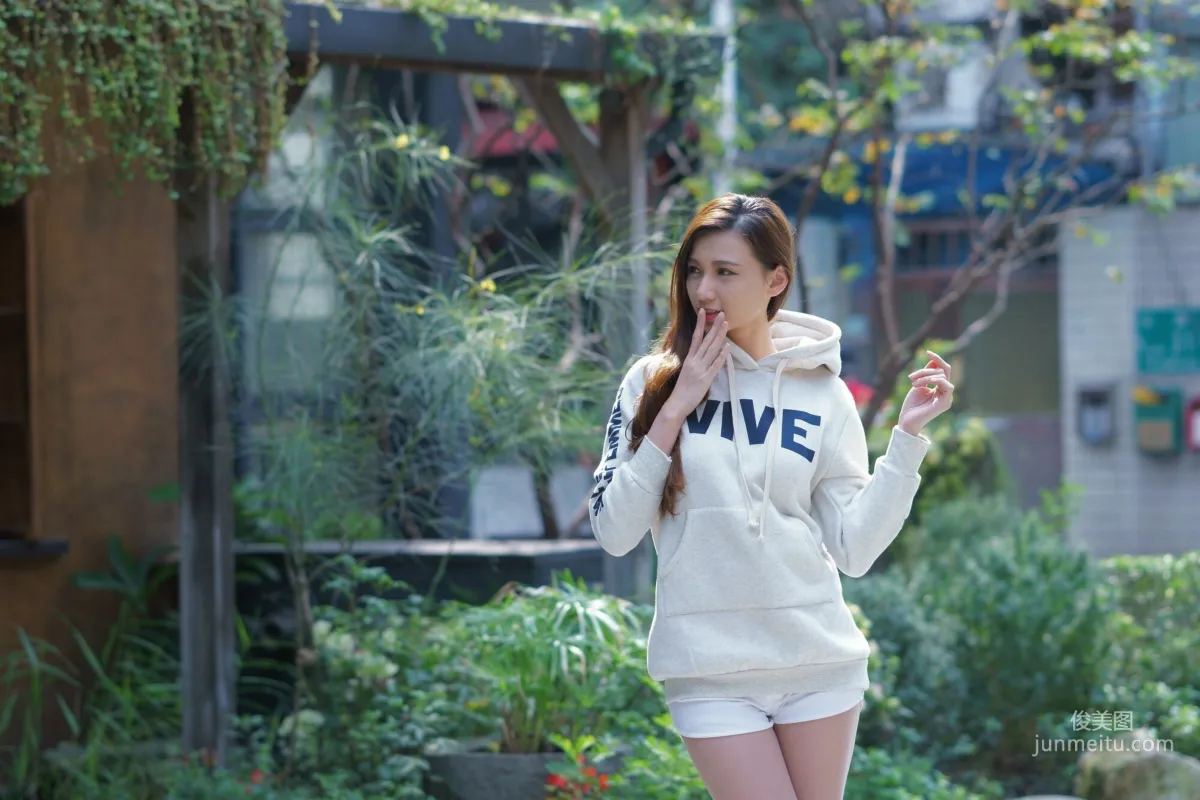 [Taiwan Web Celebrity Beauty] Cai Yixin - Outdoor Shoot 6 Outfit Collection Photo Set photo 40