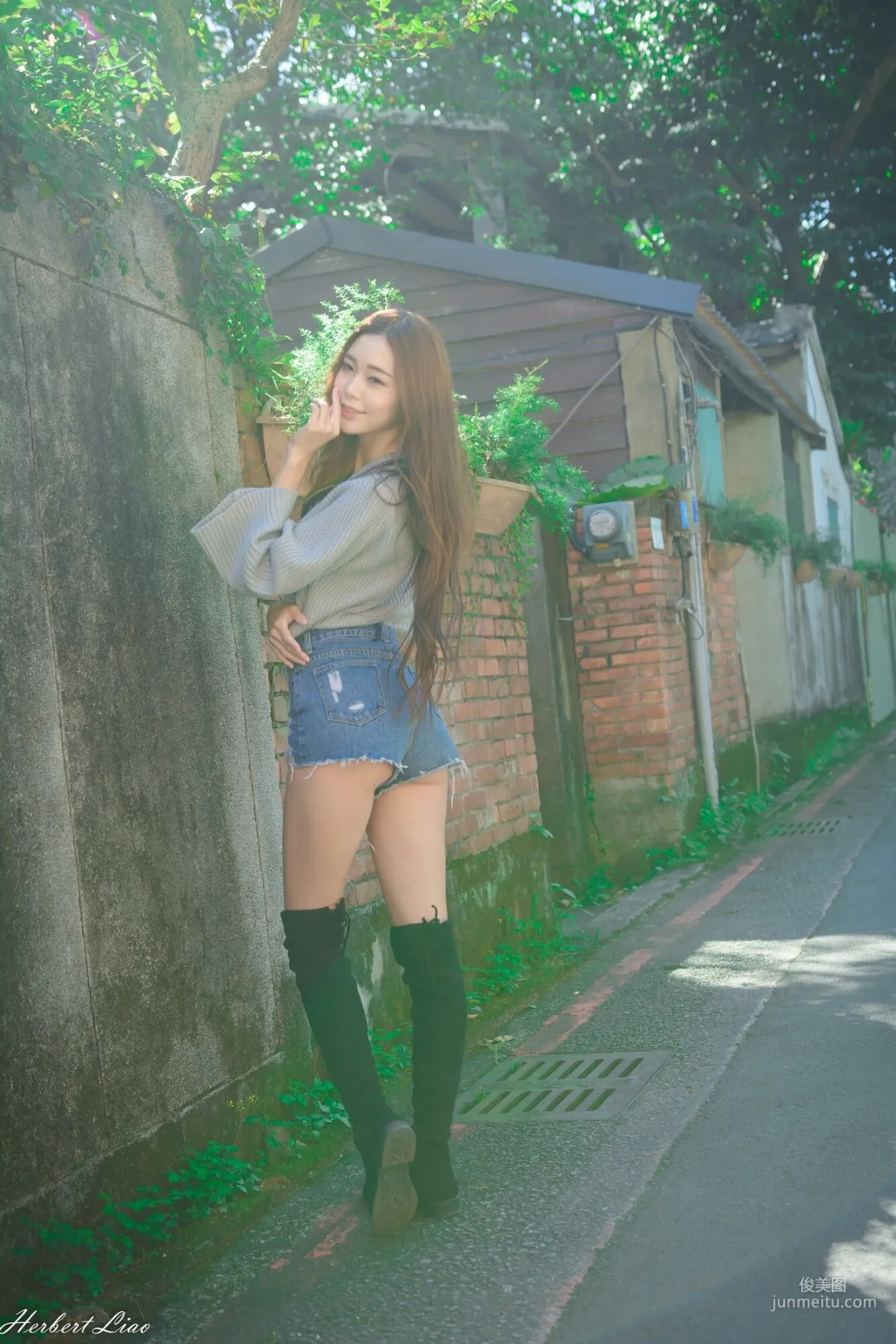 [Taiwan Beauties] Huang Shangyan Rubis, Guting Station Area, Denim Hot Pants Street Snap Photo Set photo 48