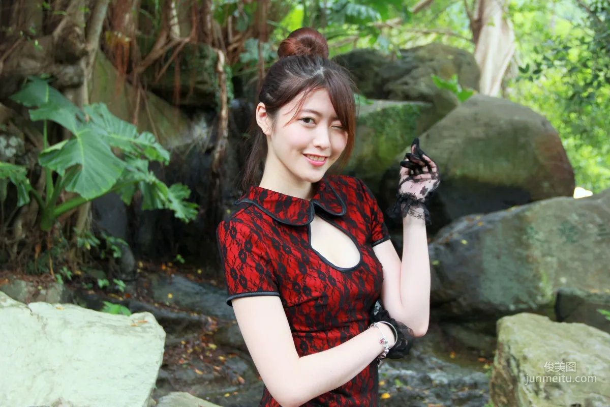 [Taiwan Beauties] Huang Pin Xuan / Brindy Xue Xue 'Zhishan Garden Qipao Outdoor Shoot' Photo Set photo 44