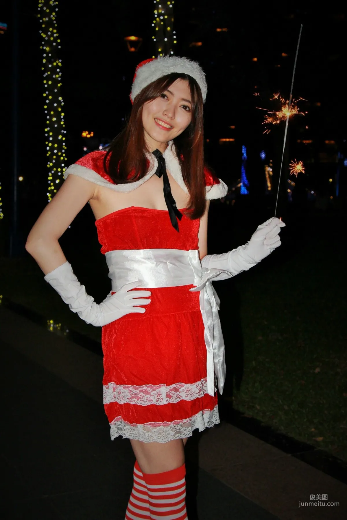 [Taiwan Beauties] Huang Pin Xuan, Banqiao Christmas City Night Shoot Photo Set photo 21