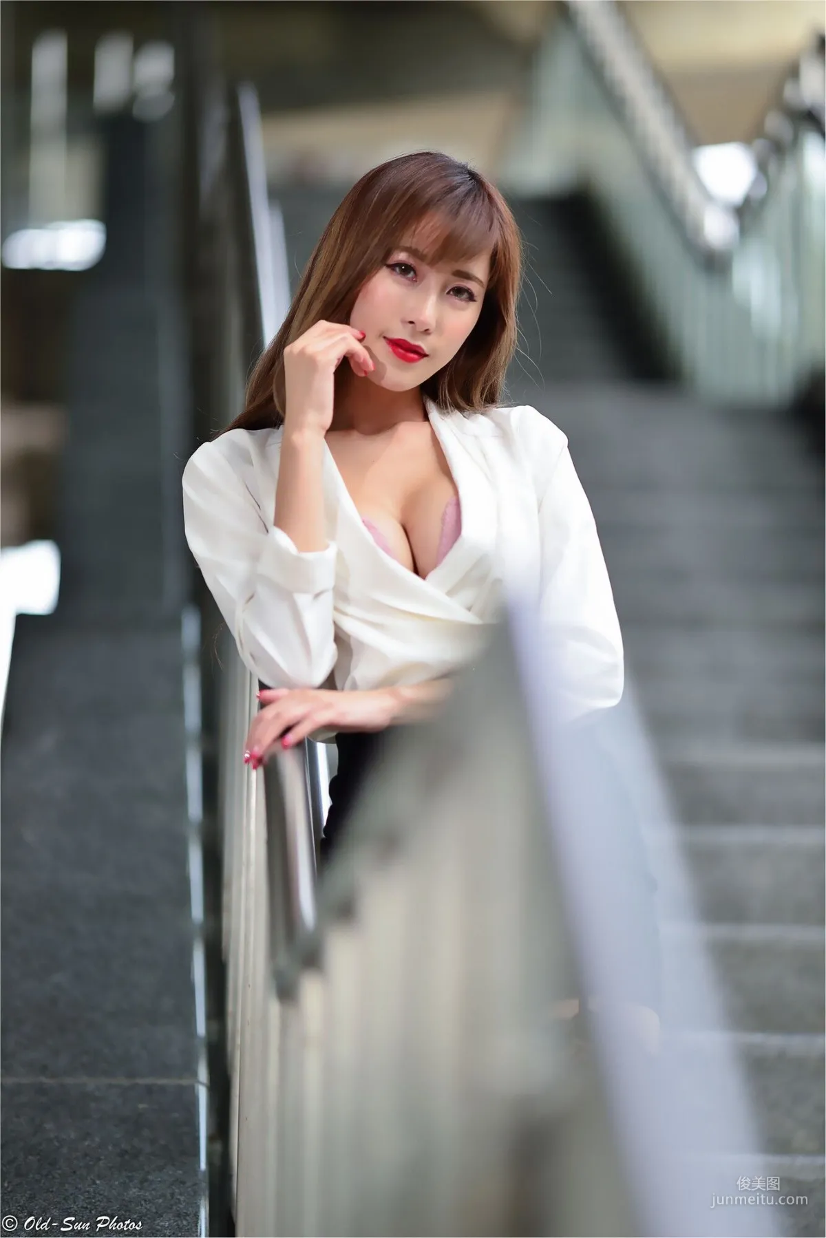 [Taiwan Internet Celebrity Beauty] Abbie Huang Oil Refinery Elementary School OL Outdoor Shoot Photo Set photo 48