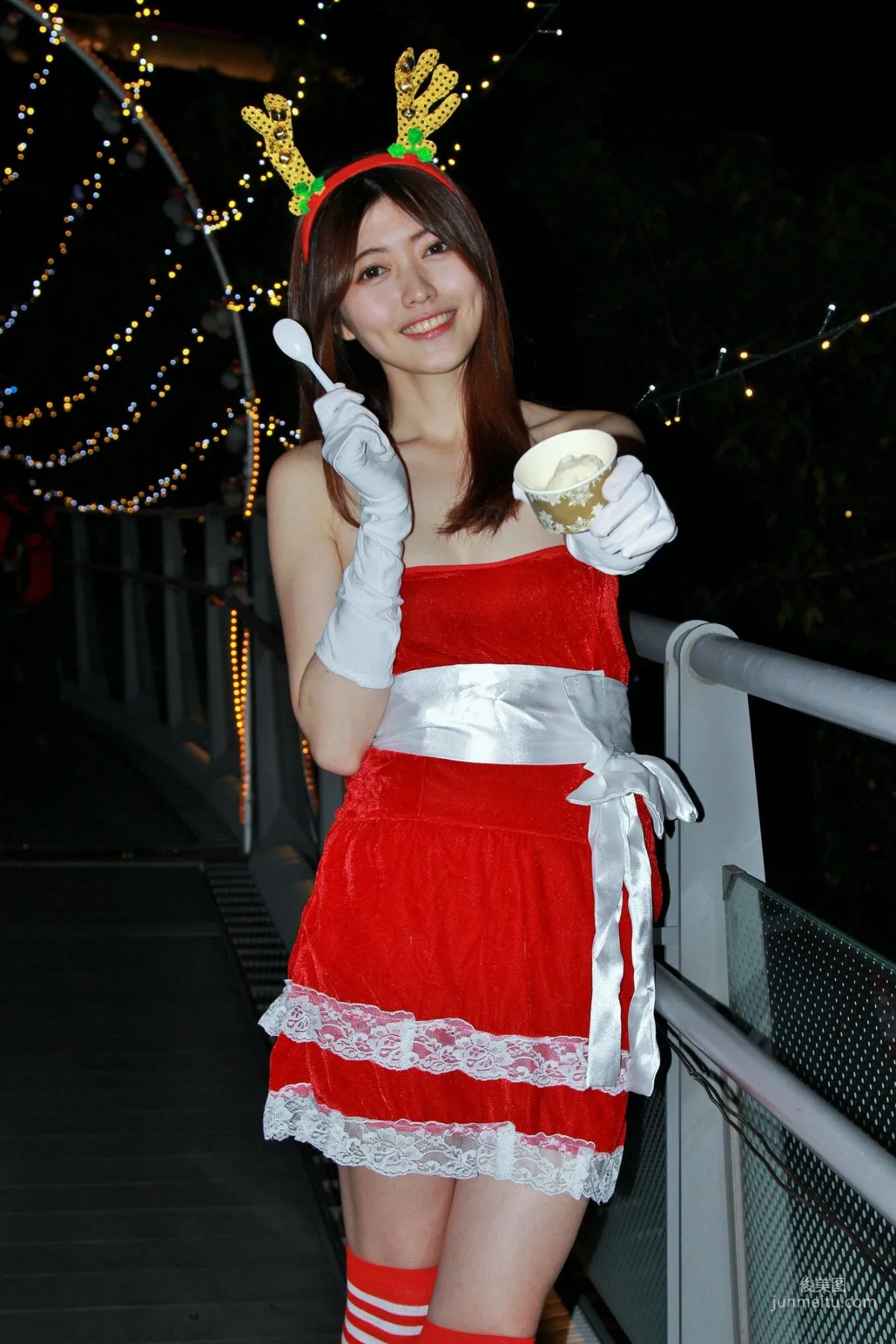 [Taiwan Beauties] Huang Pin Xuan, Banqiao Christmas City Night Shoot Photo Set photo 22