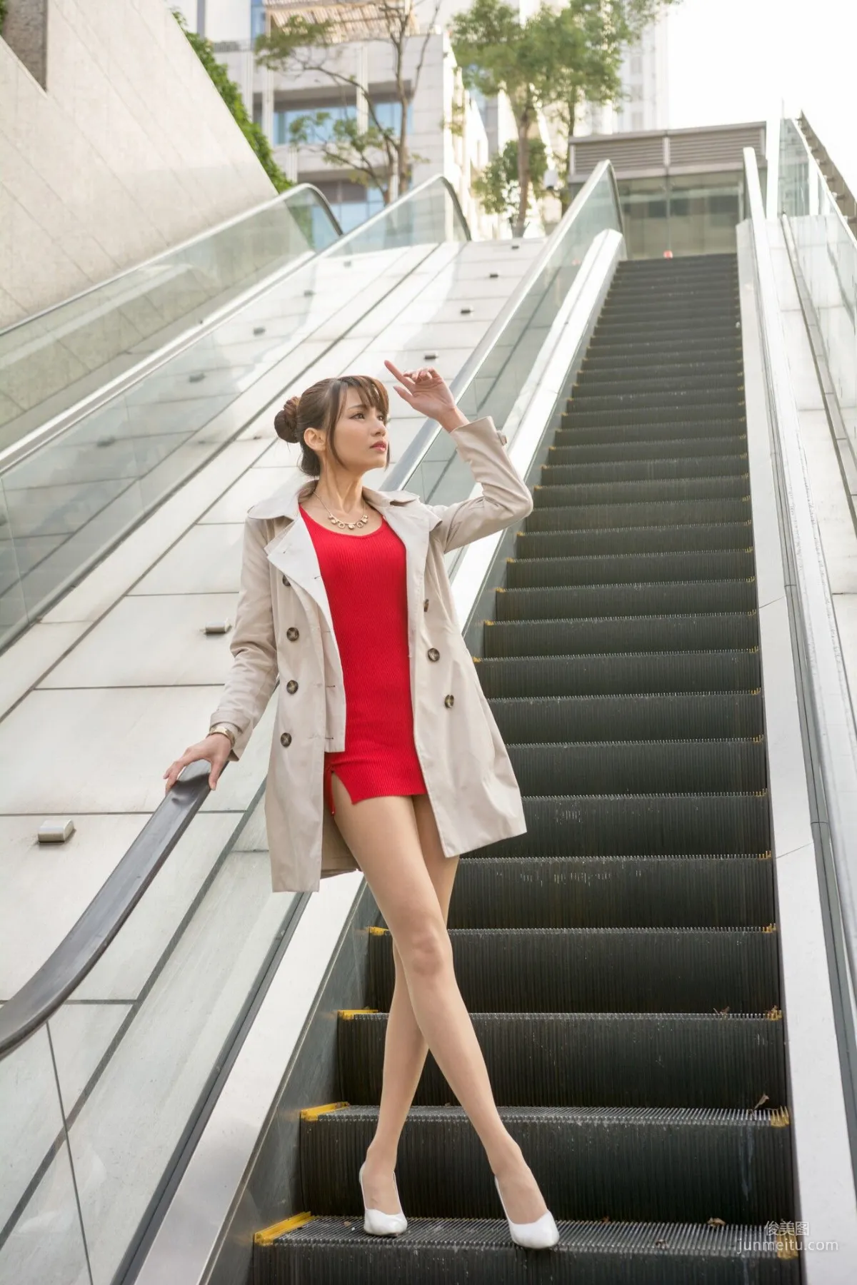 [Taiwan Beauties] Cai Yixin Candice "Around Xinyi District, Fashionable Trench Coat Street Snap" Photo Set photo 10