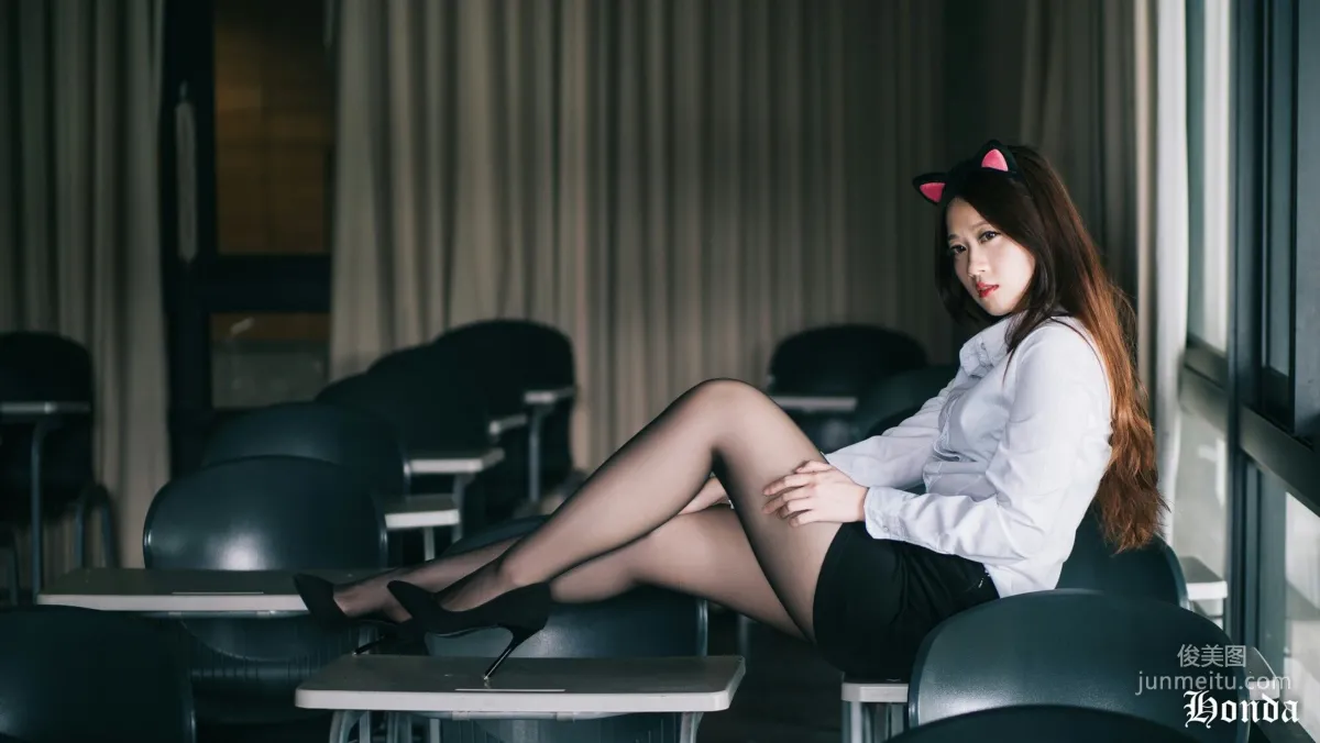 [Taiwan Internet Celebrity Beauty] Becky OL Outfits Three Sets Photo Set photo 34