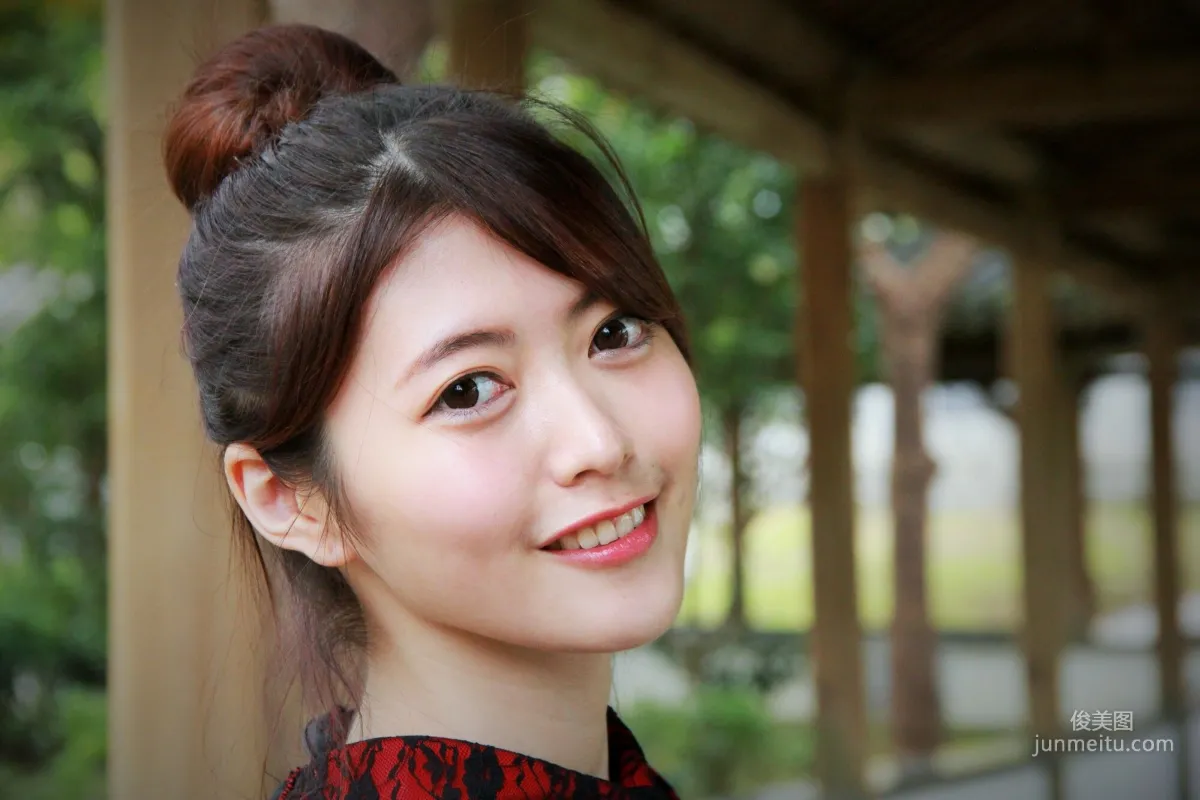 [Taiwan Beauties] Huang Pin Xuan / Brindy Xue Xue 'Zhishan Garden Qipao Outdoor Shoot' Photo Set photo 37