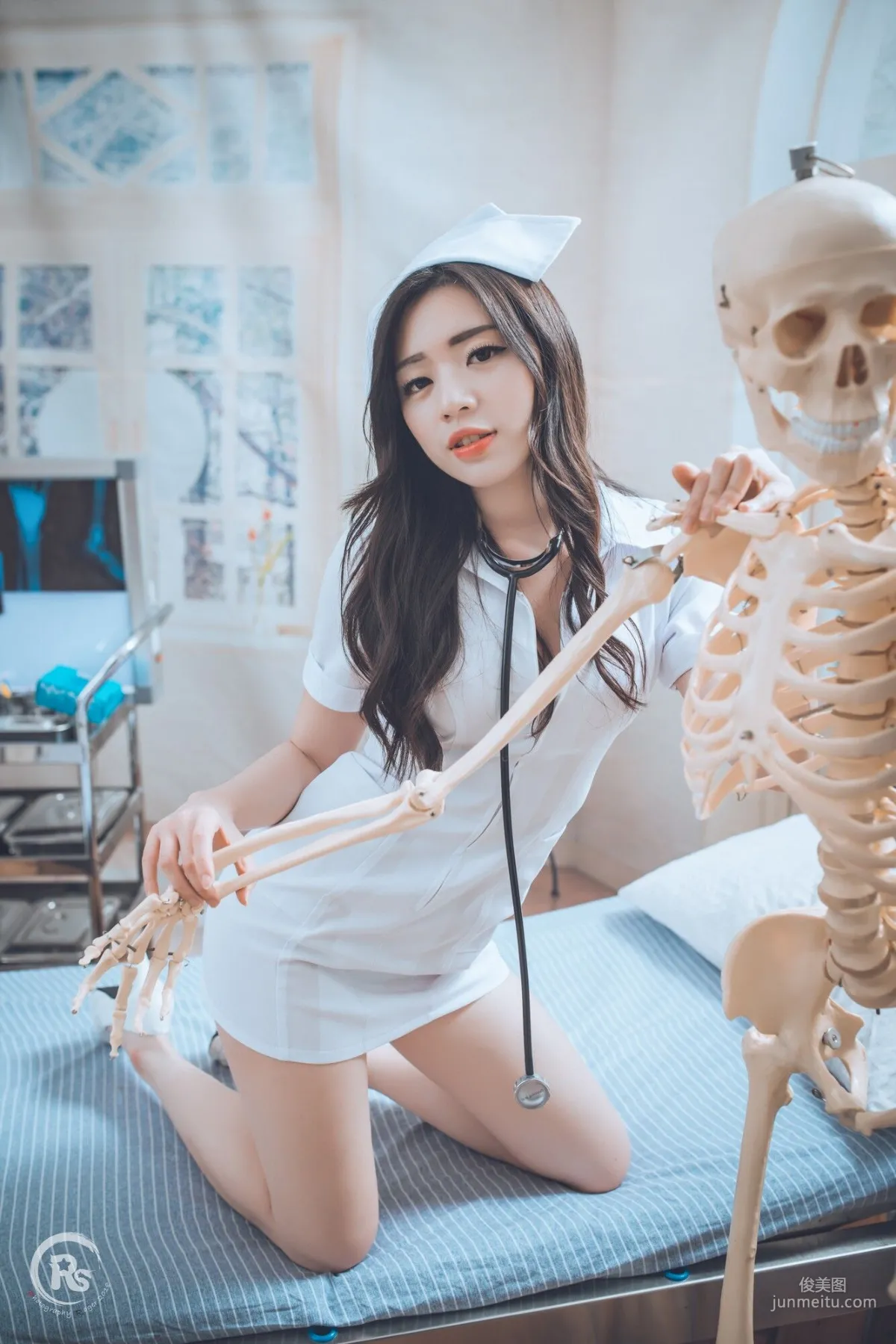 [Taiwan Internet Celebrity Beauty] Xie Liqi, Xie Yuqi's Nurse Photo Set photo 5
