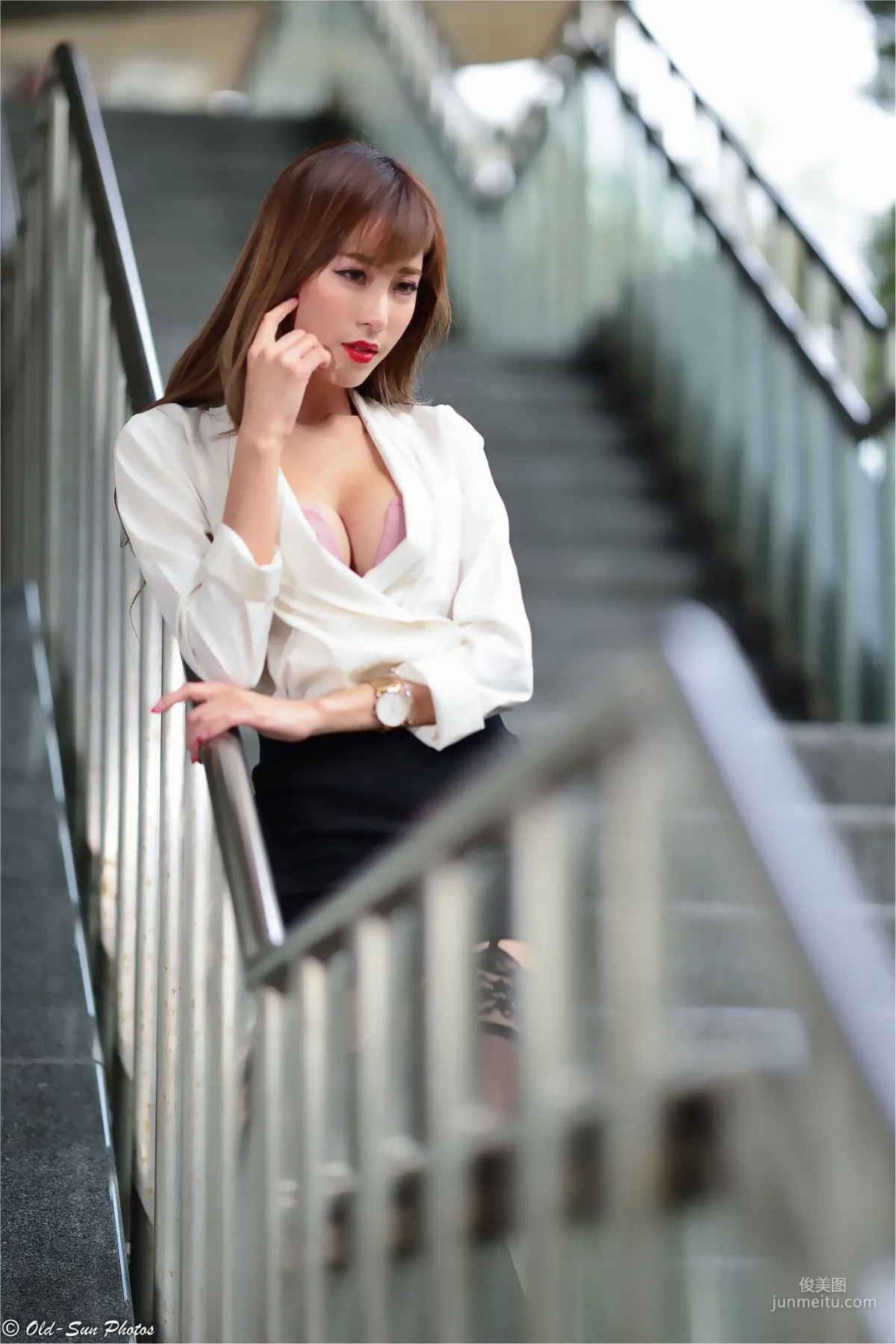 [Taiwan Internet Celebrity Beauty] Abbie Huang Oil Refinery Elementary School OL Outdoor Shoot Photo Set photo 47