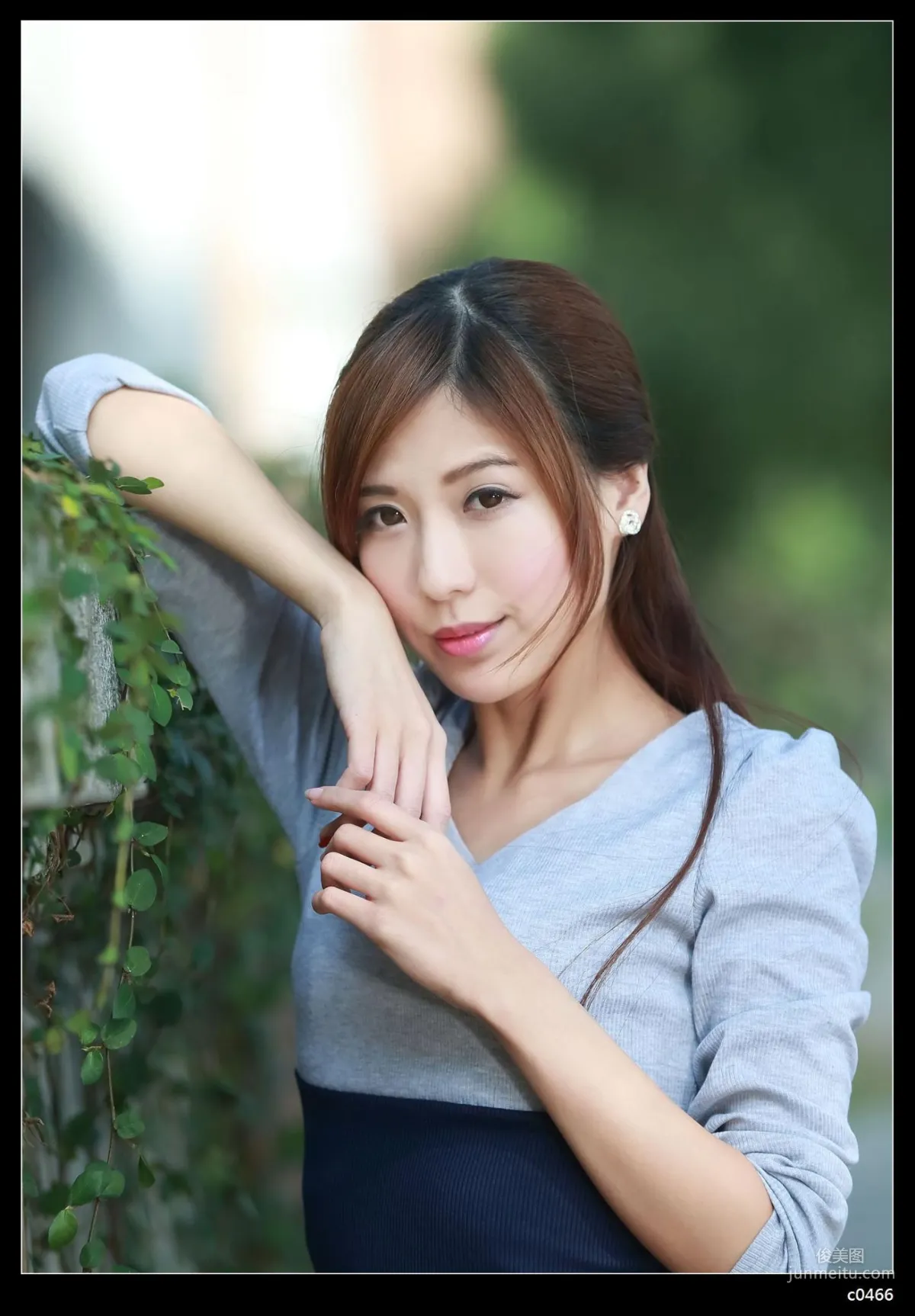 [台灣正妹] Agant小靜 NTU外拍黑絲賞 寫真集 19