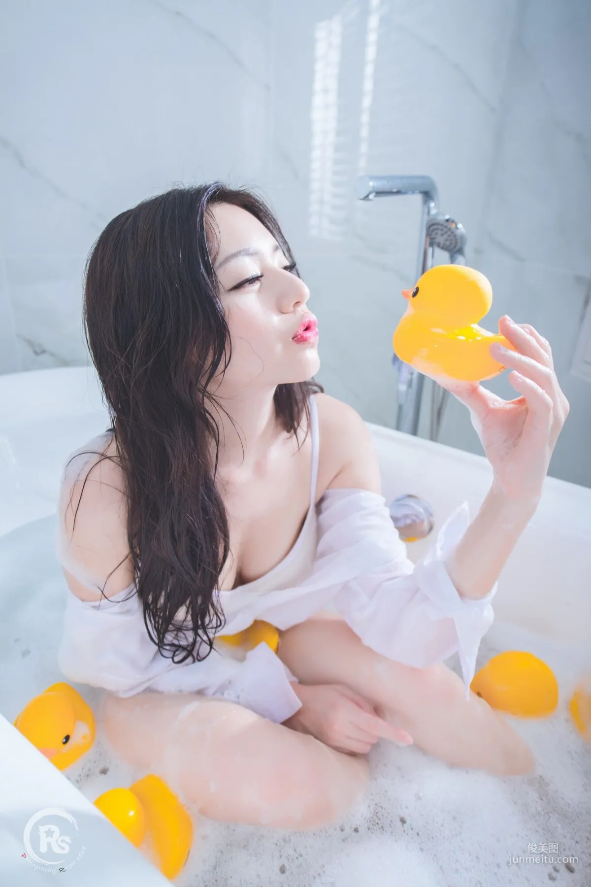 [Taiwan Internet Celebrity Beauty] Xie Liqi, Xie Yuqi's Nurse Photo Set photo 32