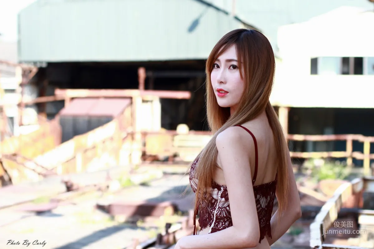 [Taiwan Beauties] Abbie Huang, Qiaotou Sugar Factory, Black Stockings + Lace + Hot Pants Photo Set photo 30